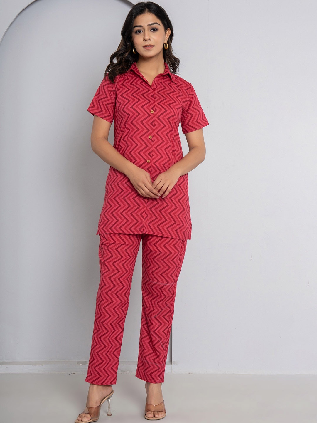

JAIPURI BUNAAI Geometric Printed Pure Cotton Shirt With Trousers, Maroon