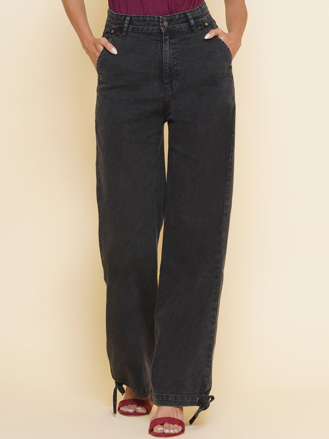 

KATLINE Women Straight Fit High-Rise Jeans, Black