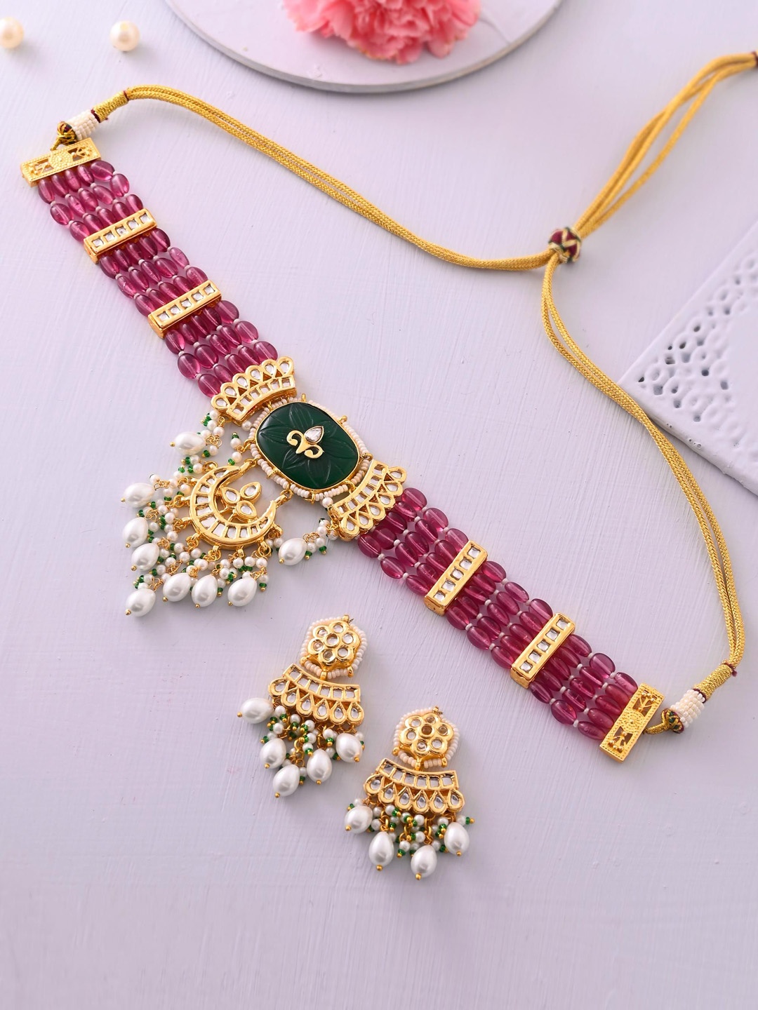 

DASTOOR Gold-Plated Kundan-Studded & Beaded Necklace & Earrings