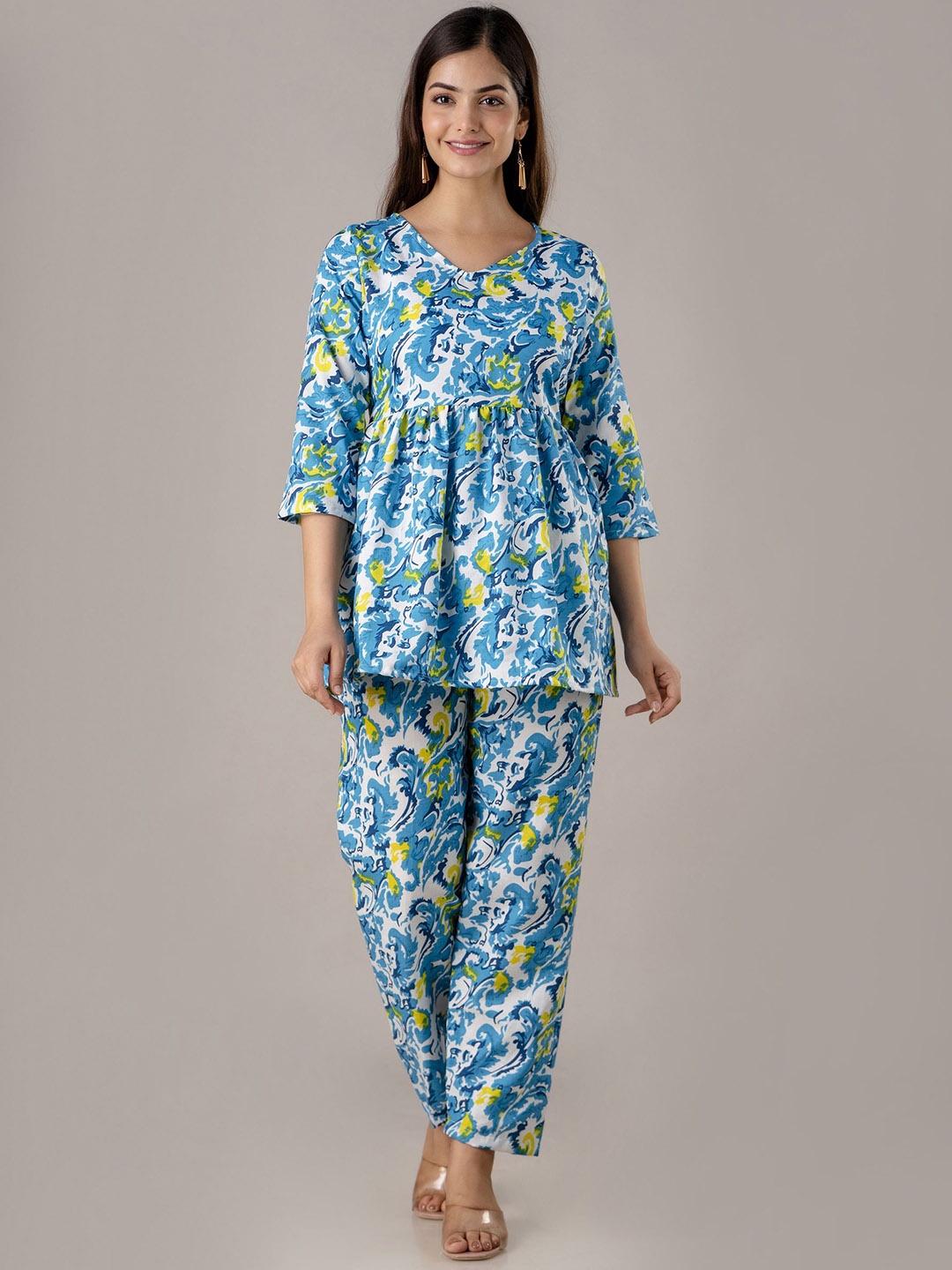 

TRENDSWILL Paisley Printed Gotta Patti Tunic with Trousers, Turquoise blue