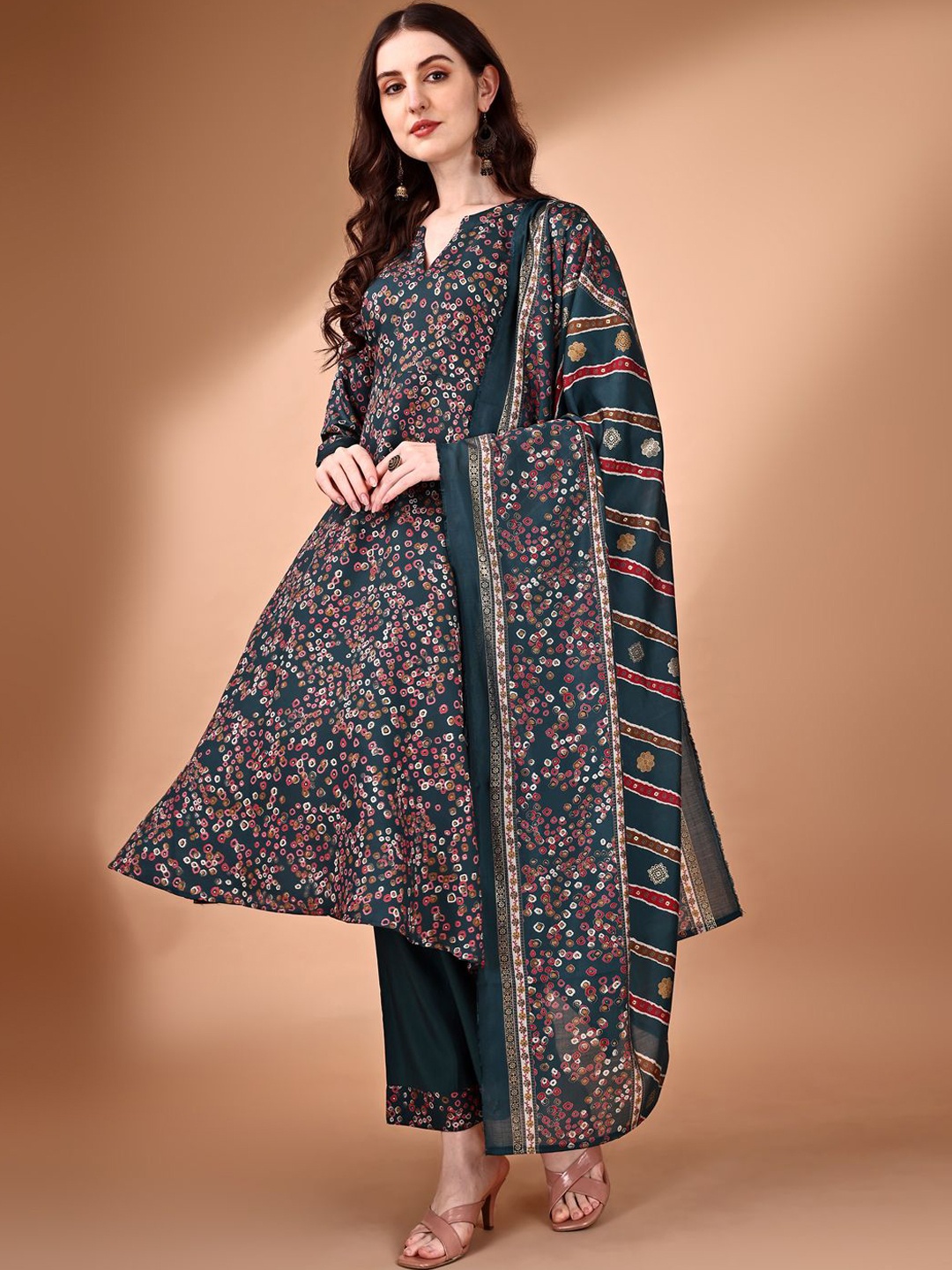 

KALINI Geometric Printed Mandarin Collar Anarkali Kurta with Palazzos & Dupatta, Green