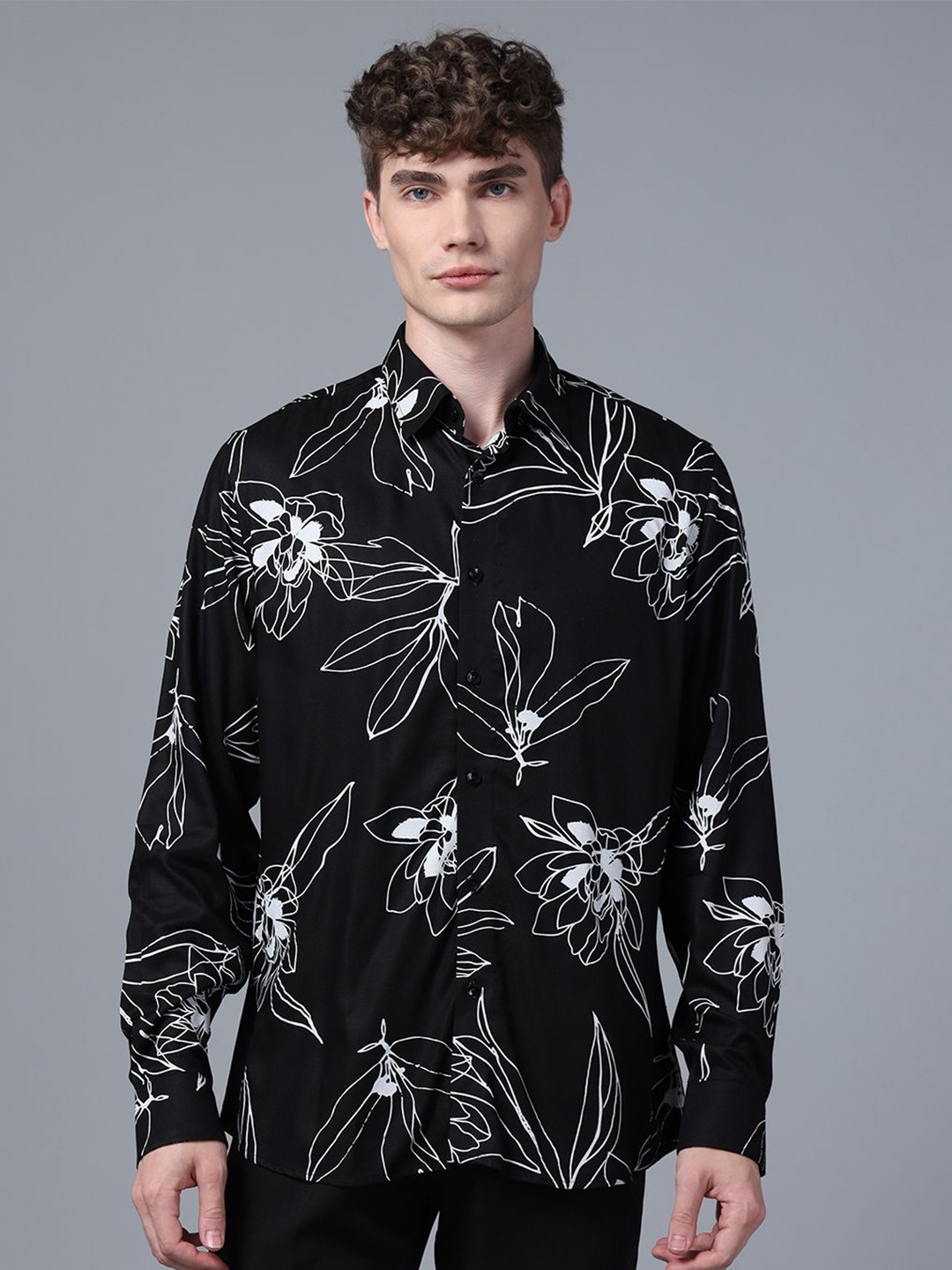 

DON VINO Men Comfort Spread Collar Floral Printed Slim Fit Party Shirt, Black