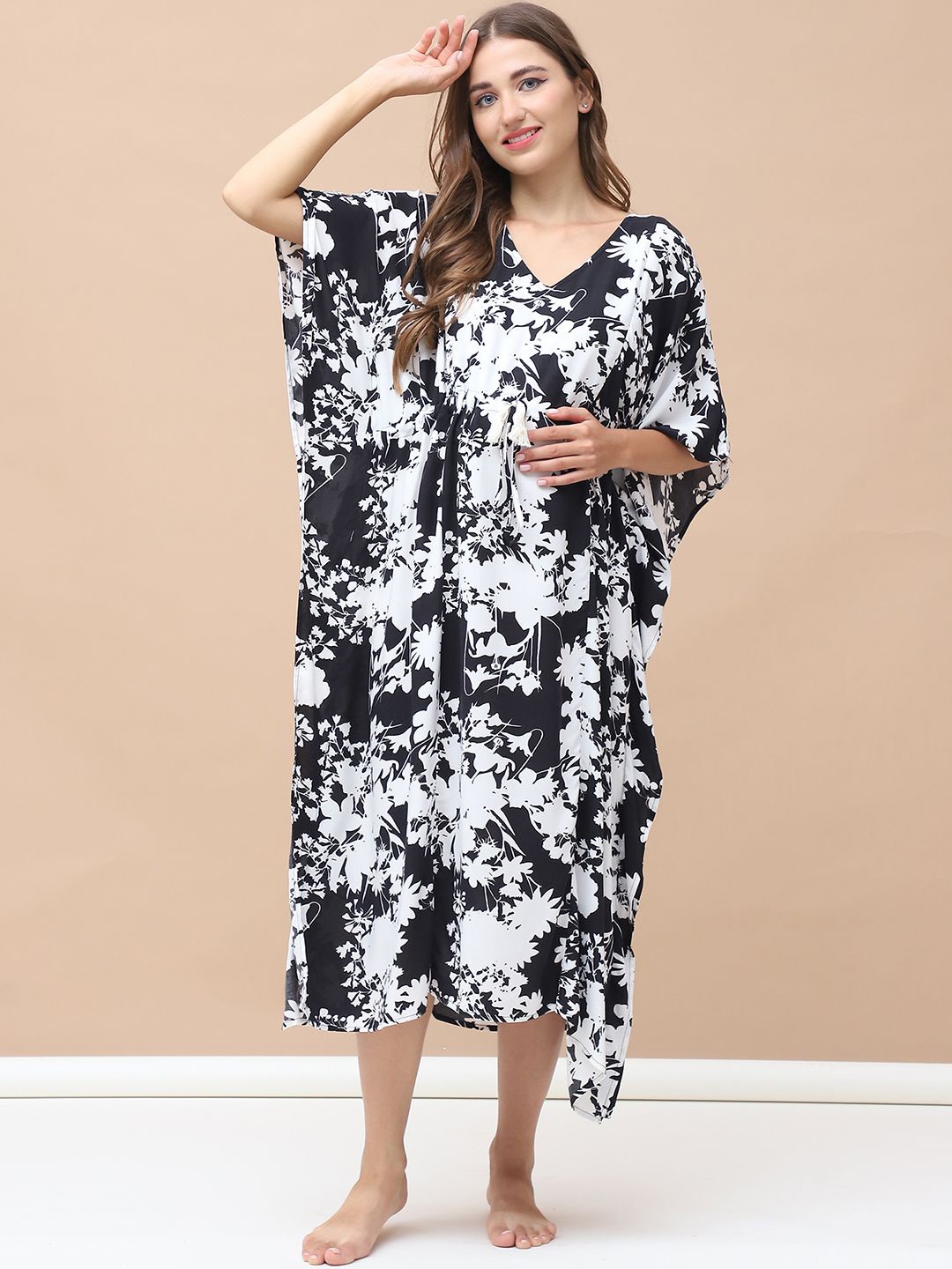 

Secret Wish Women Printed Nightdress, Black