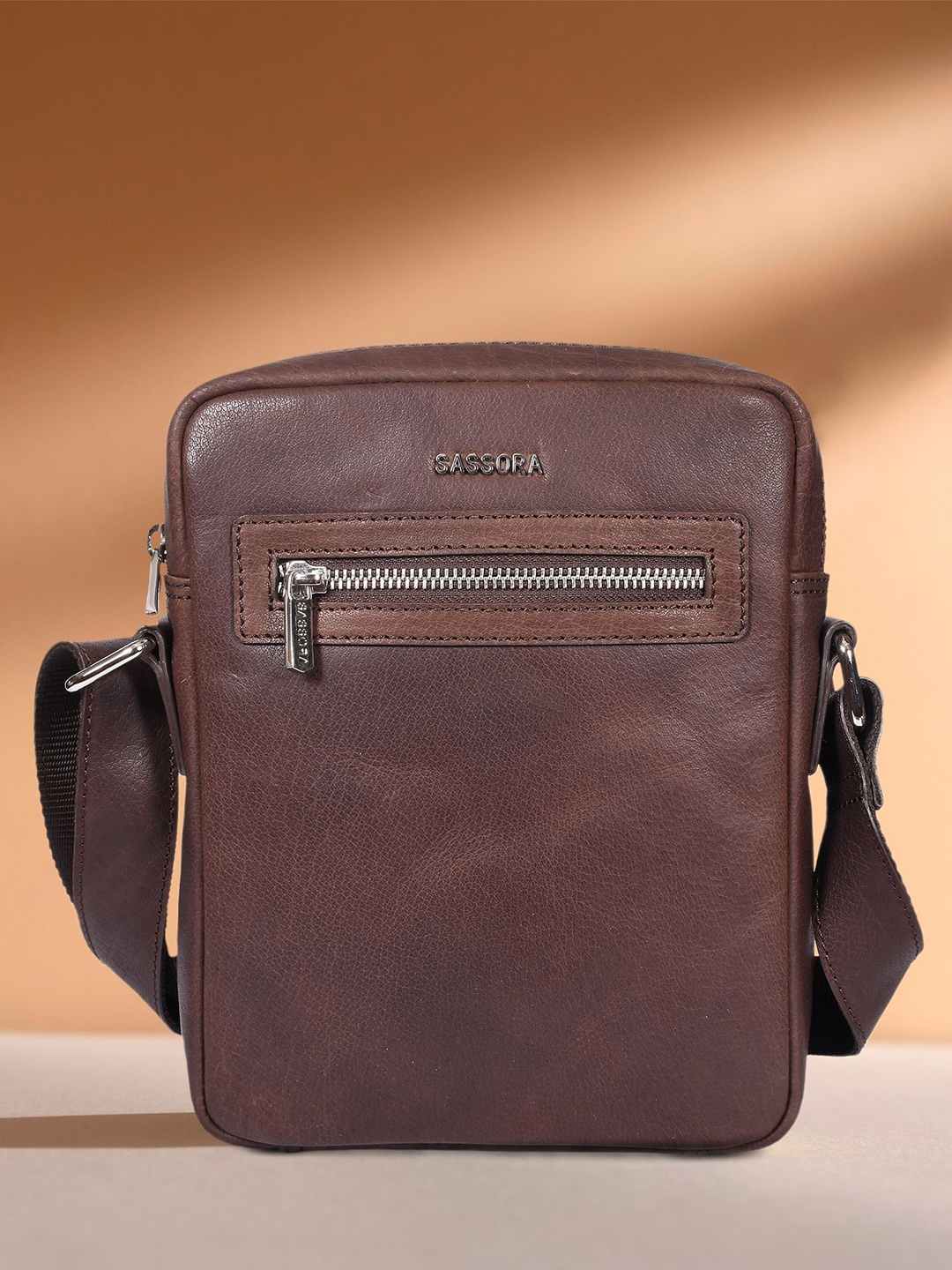 

Sassora Leather Sling Bag, Coffee brown