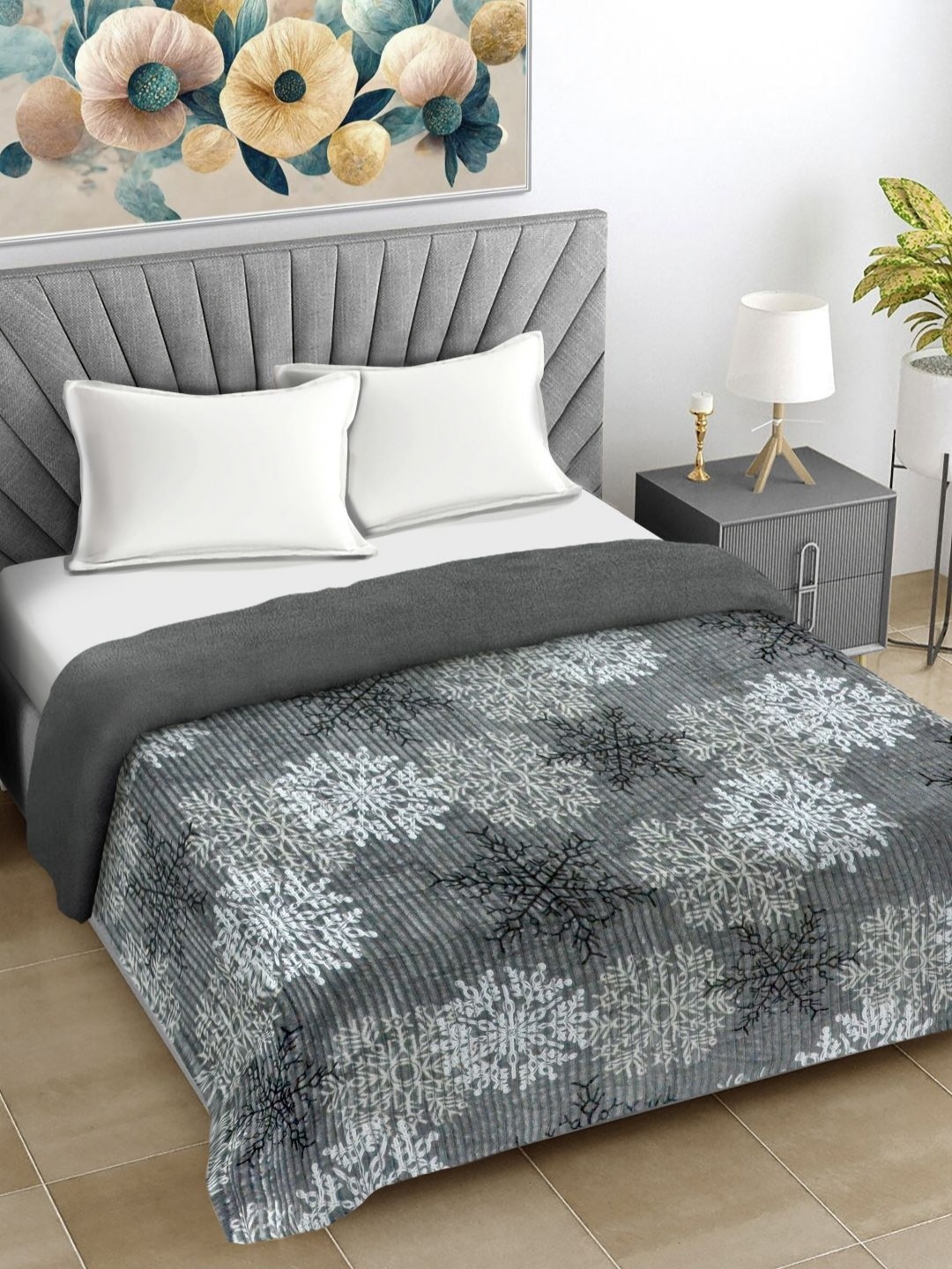 

FABINALIV Grey & White Floral Printed Woollen Mild Winter 400 GSM Double Bed Comforter