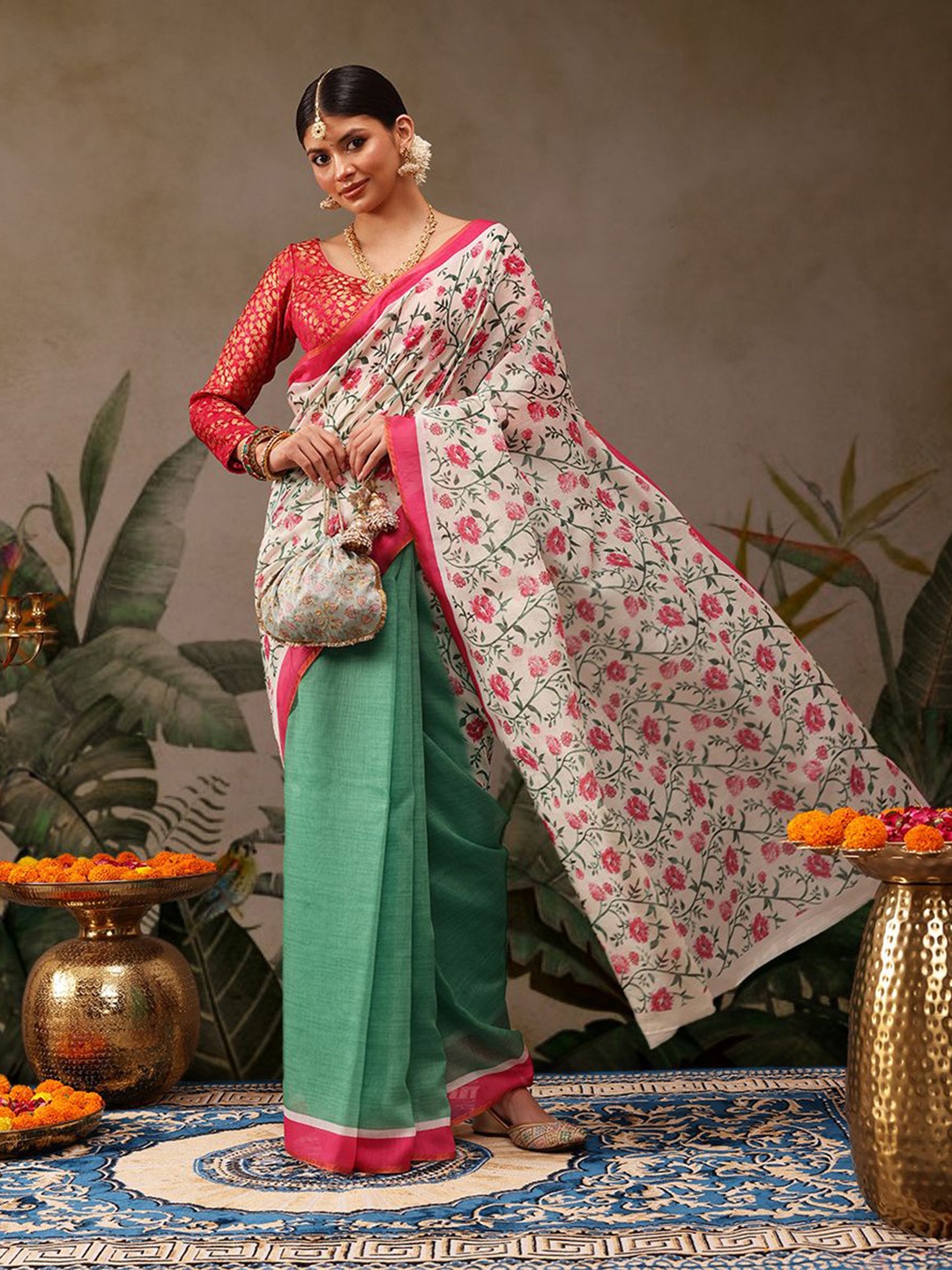 

Silk Land Floral Printed Half and Half Zari Saree, Green