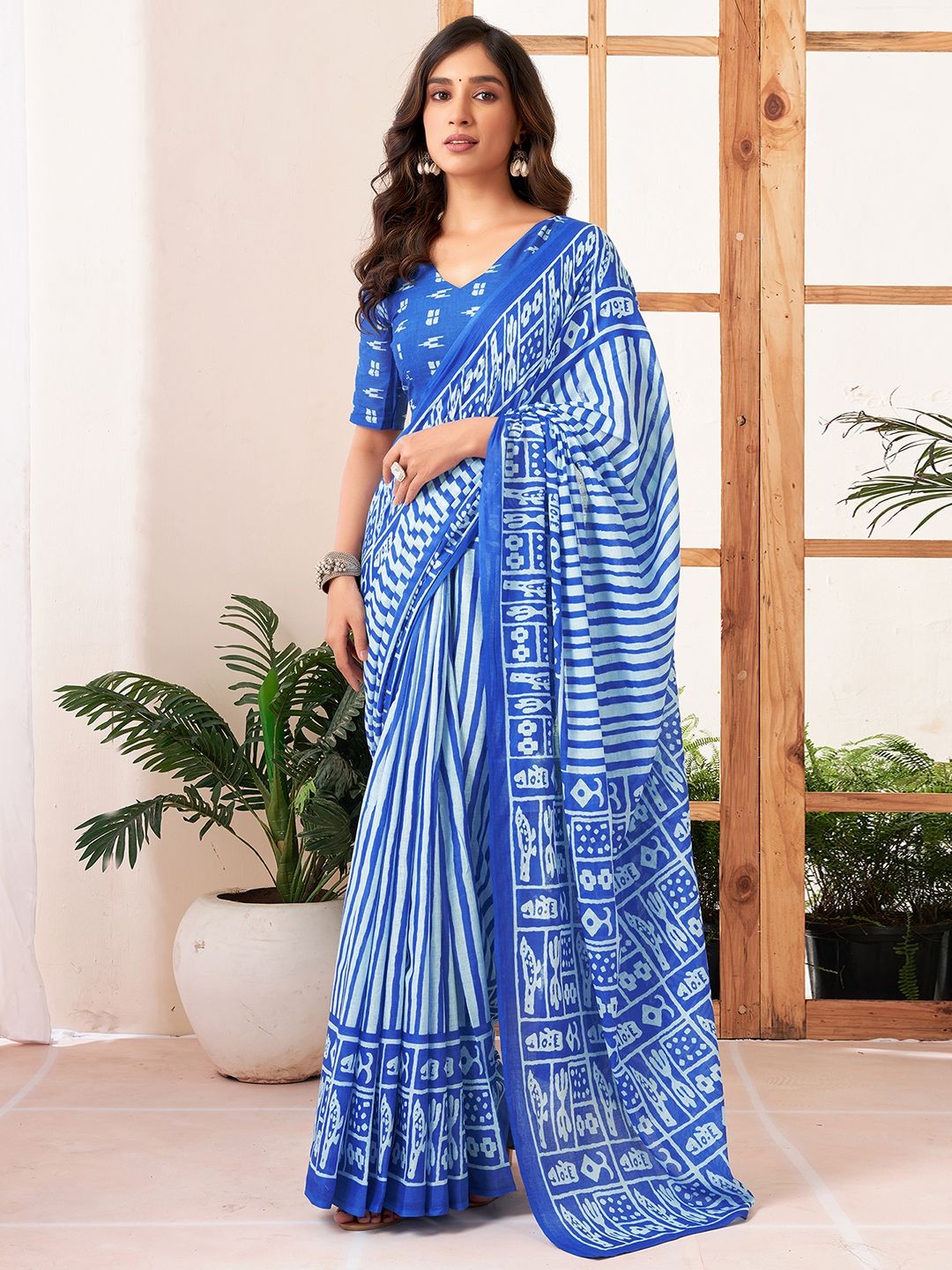 

Mitera Striped Pure Cotton Ikat Saree, Blue