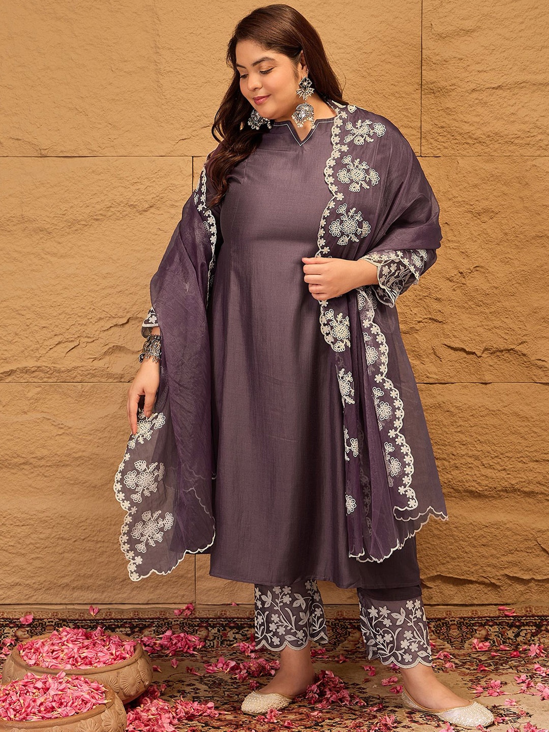 

INDDUS PLUS Floral Embroidered A-Line Kurta with Trousers & Dupatta, Mauve