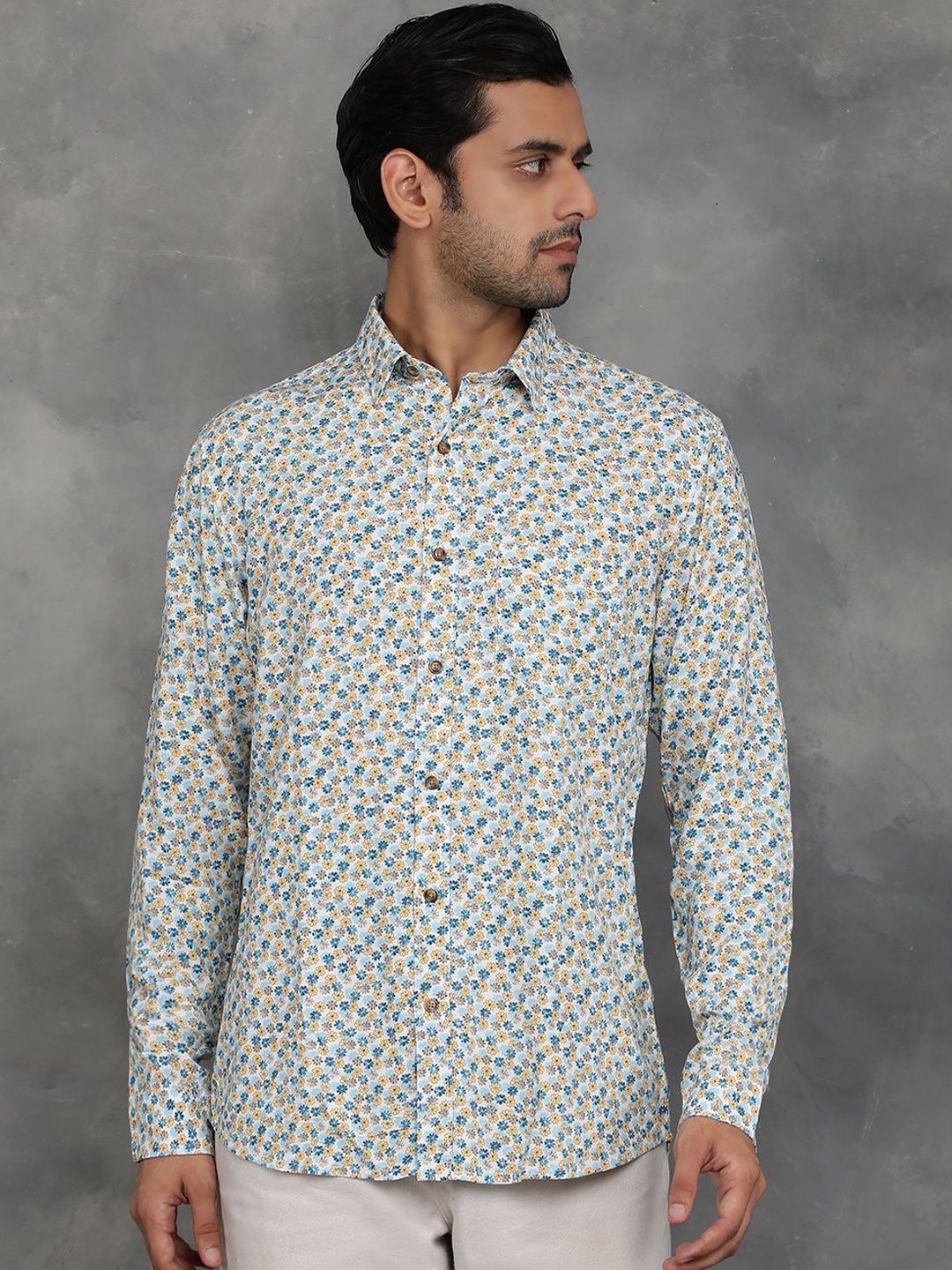 

JADE BLUE Men Spread Collar Floral Printed Slim Fit Casual Shirt