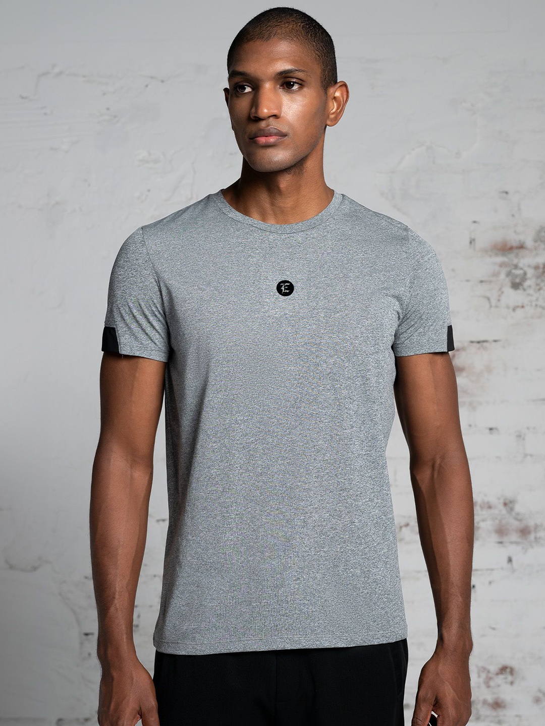 

EDRIO Men Solid Round Neck Cotton Slim Fit T-shirt, Grey