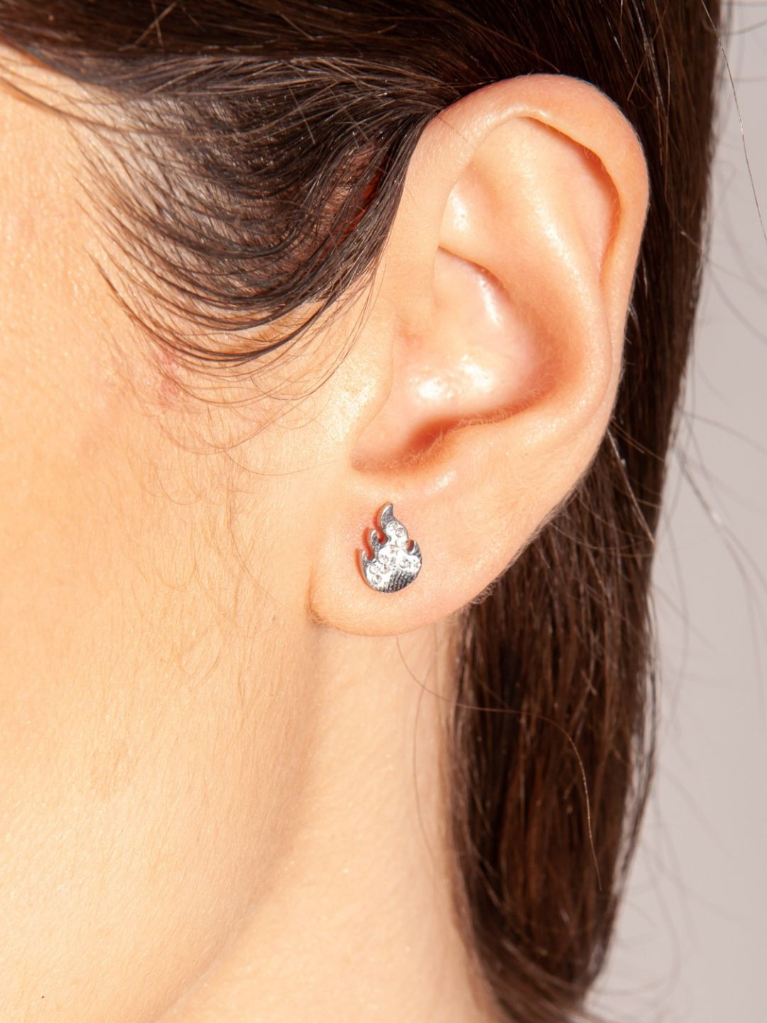 

HighSpark 925 Sterling Silver Contemporary Cubic Zirconia Studded Earrings