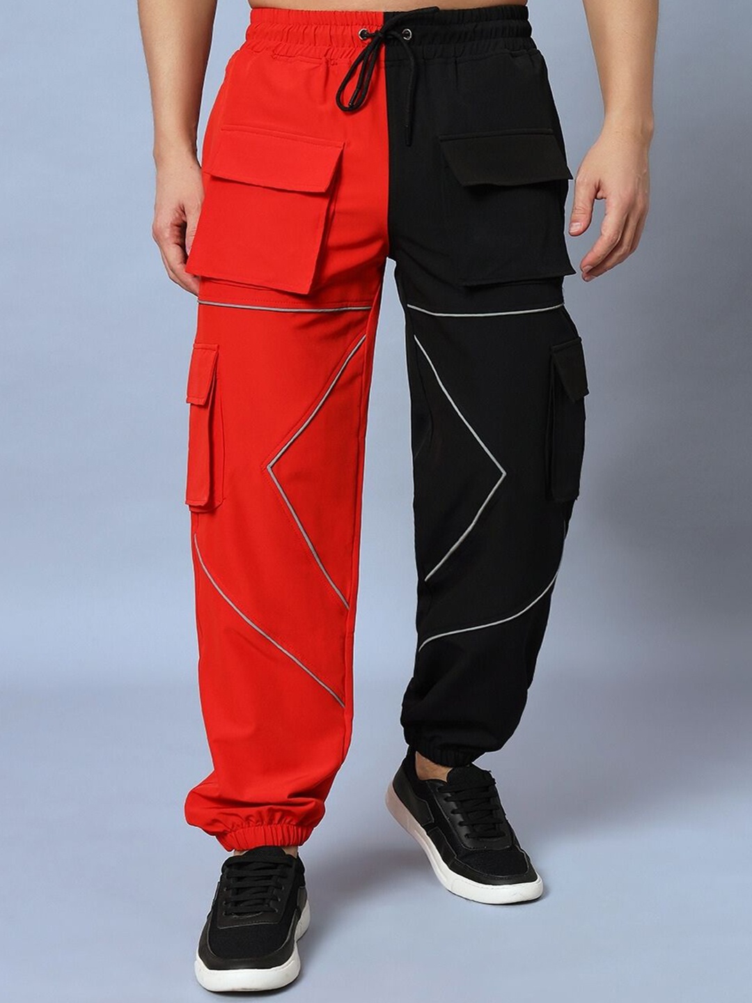

WEARDUDS Men Colourblocked Relaxed Cargos Trousers, Red