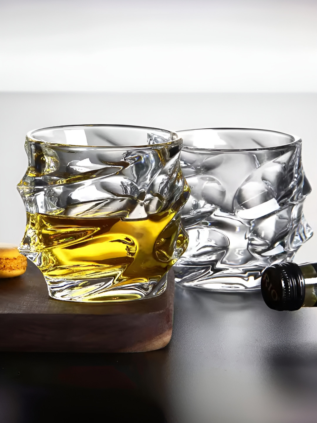 

The Better Home Transparent 2 Pieces Textured Whiskey Glasses 240ml