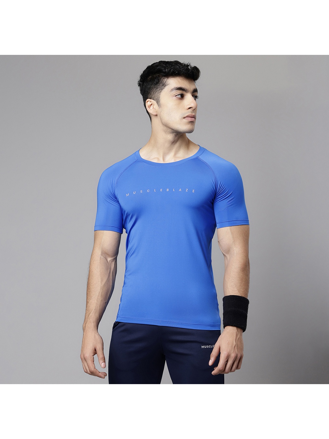 

MuscleBlaze Men Compression T-shirt, Blue