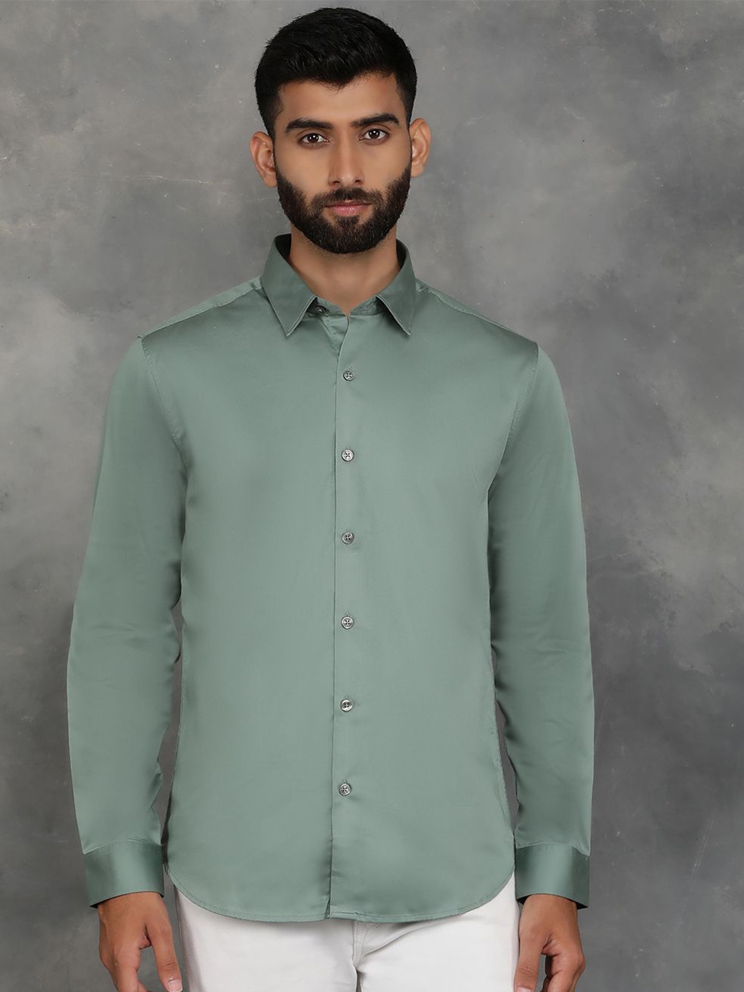 

Greenfibre Men Spread Collar Solid Cotton Slim Fit Casual Shirt, Green