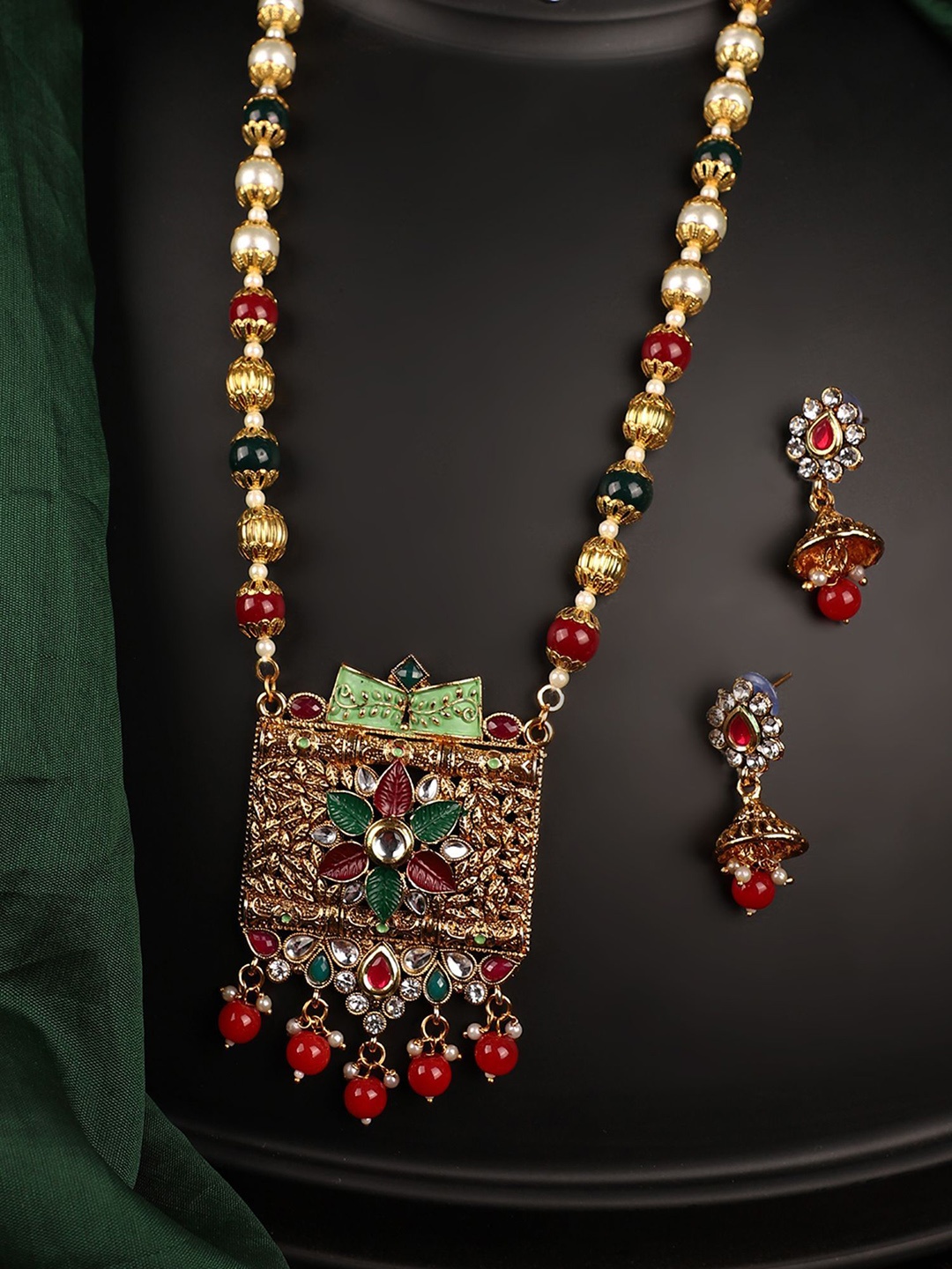 

ANIKAS CREATION Gold-Plated Crystal-Studded Necklace & Earrings
