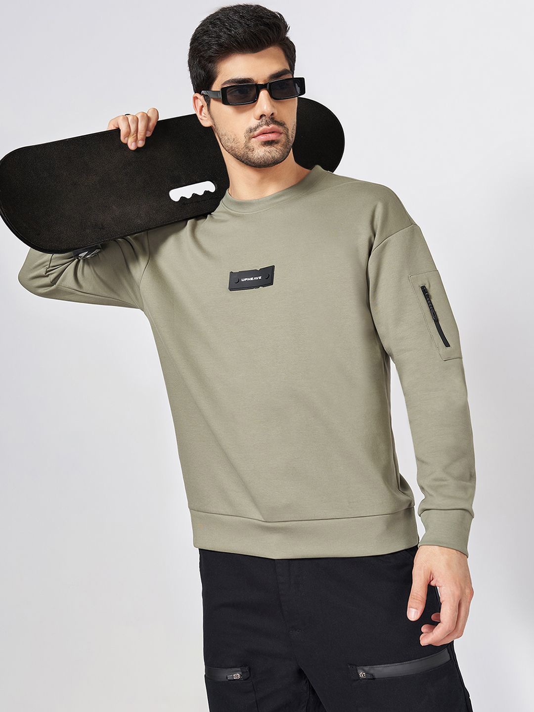 

Street 808 by Pantaloons Men Solid Round Neck Cotton Pullover Sweatshirt, Green