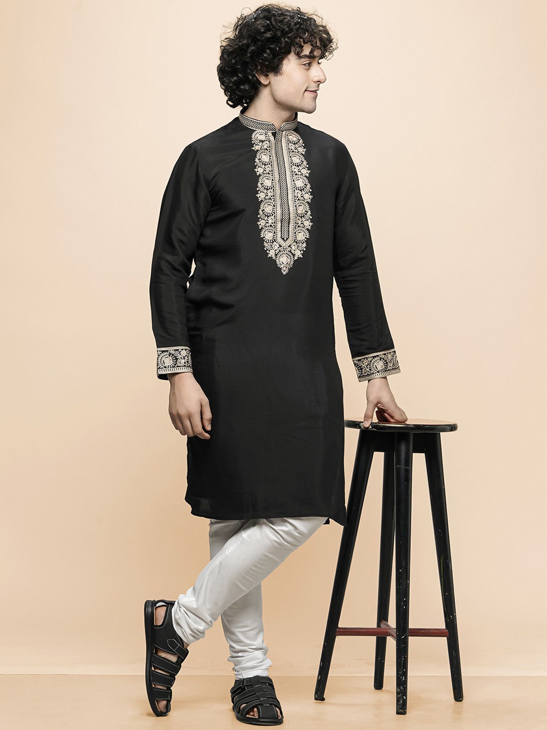 

MAAHI FABS Floral Yoke Design Thread Work Kurta with Churidar, Black