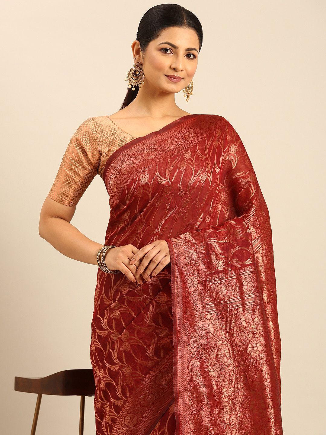 

Ishin Woven Design Zari Saree With Blouse Piece, Red