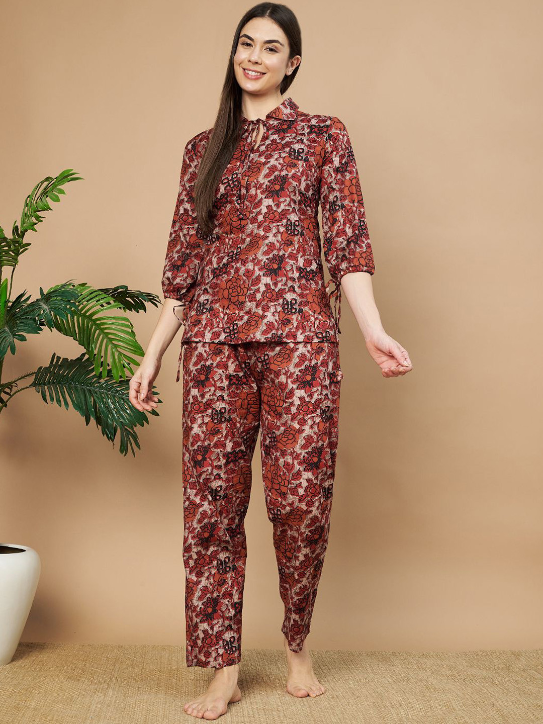 

ETC Women Floral Printed Pure Cotton Night suit, Red
