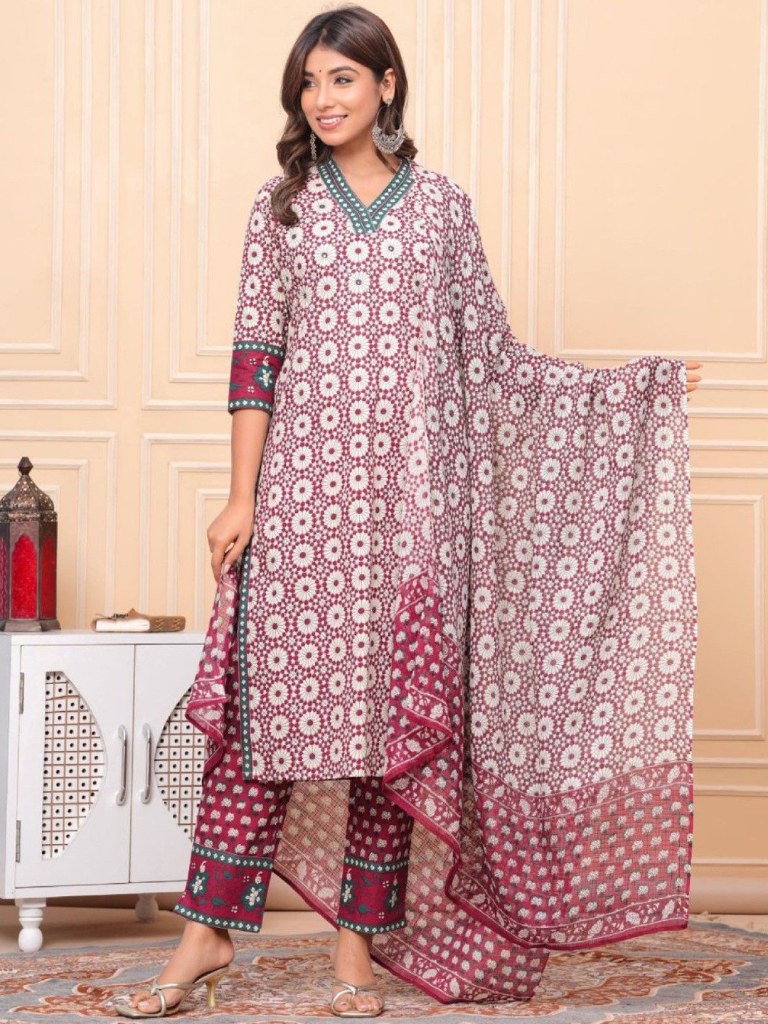 

AUTUMN LANE Ethnic Motifs Printed Pure Cotton Straight Kurta With Trousers & Dupatta, Pink