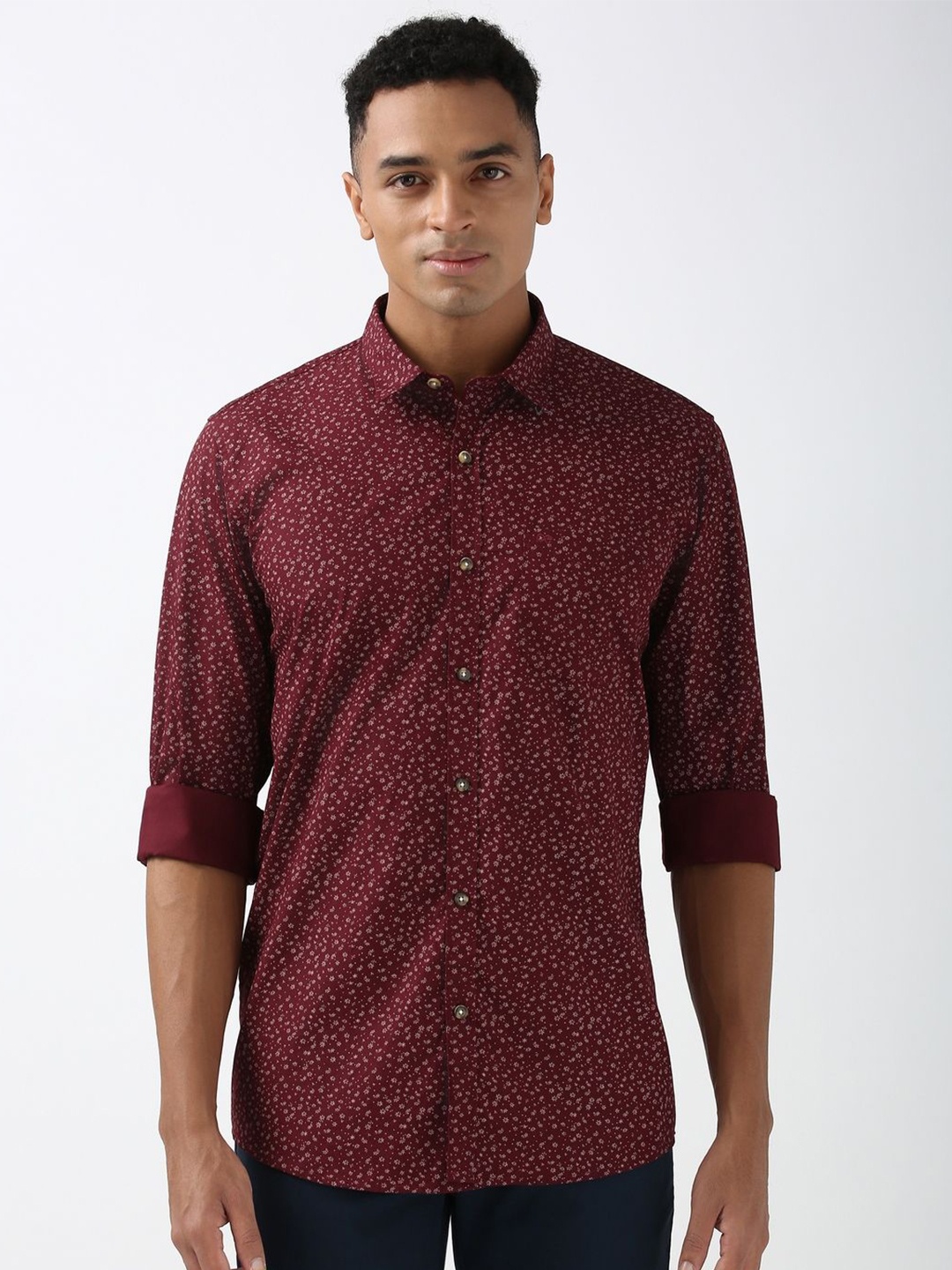 

Peter England Casuals Men Spread Collar Floral Printed Cotton Slim Fit Casual Shirt, Maroon