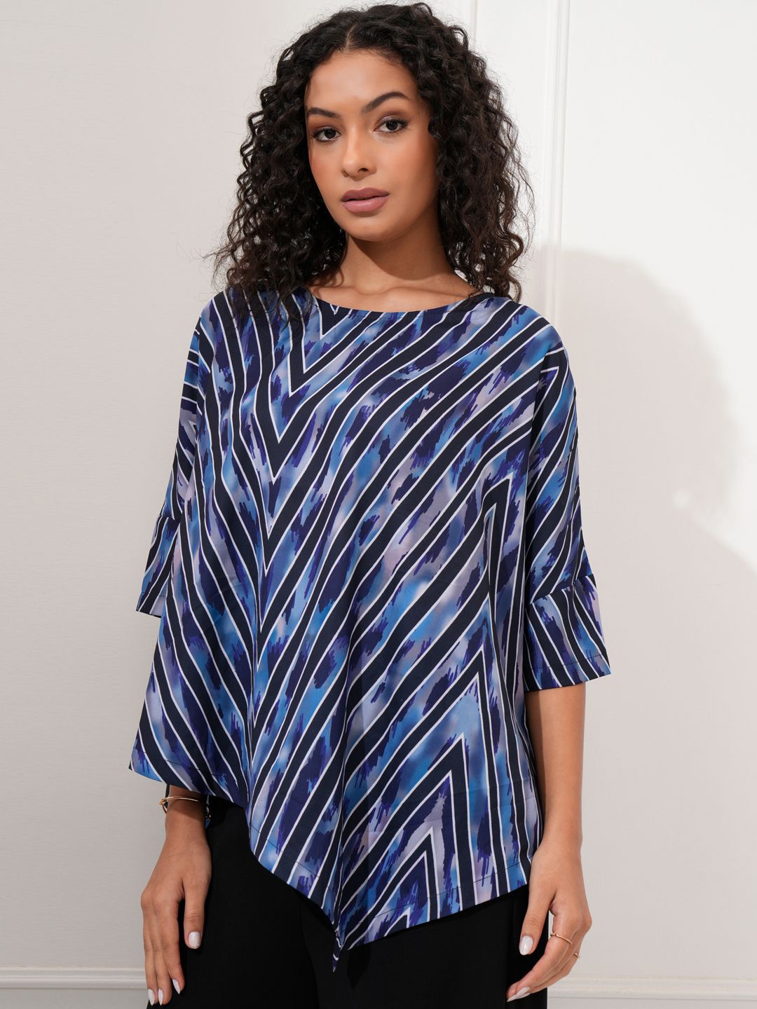 

Tokyo Talkies Women Abstract Printed Boat Neck Top, Blue