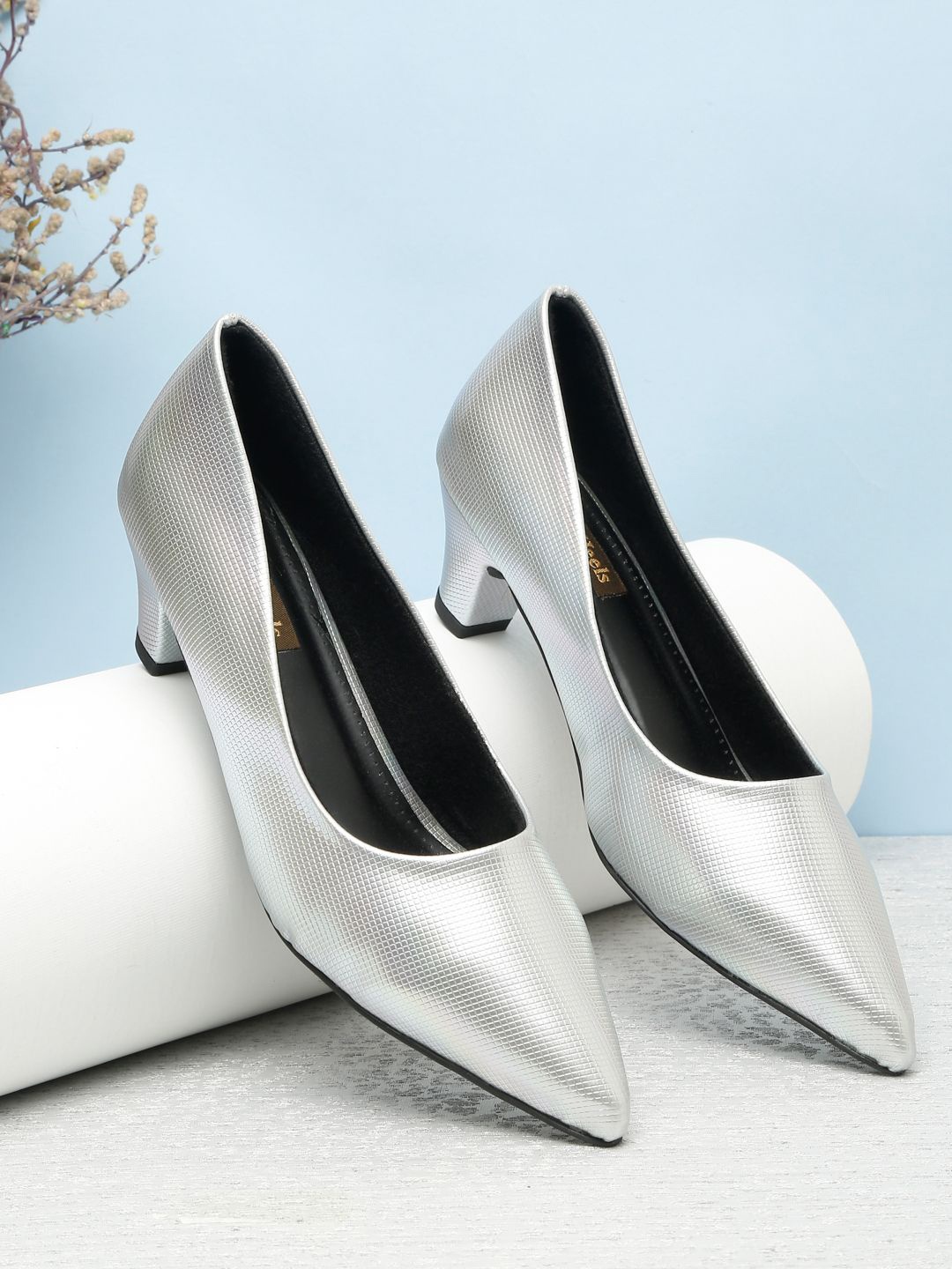 

Flat n Heels Women Solid Block Heel Pumps, Silver