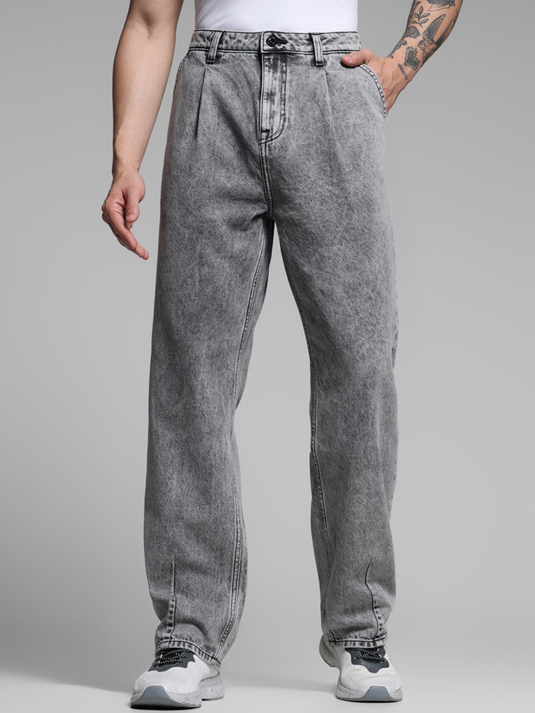 

Jack & Jones Men Relaxed Fit Low-Rise Light Fade Jeans, Grey