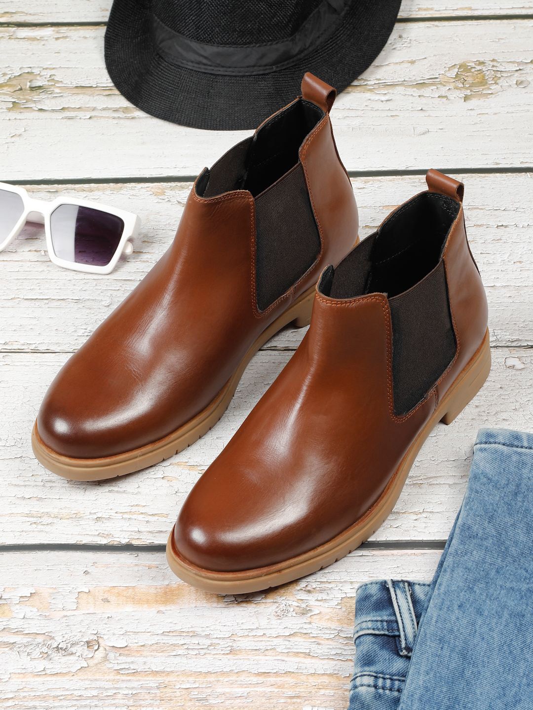 

Teakwood Leathers Men Solid Block-Heeled Chelsea Boots, Tan