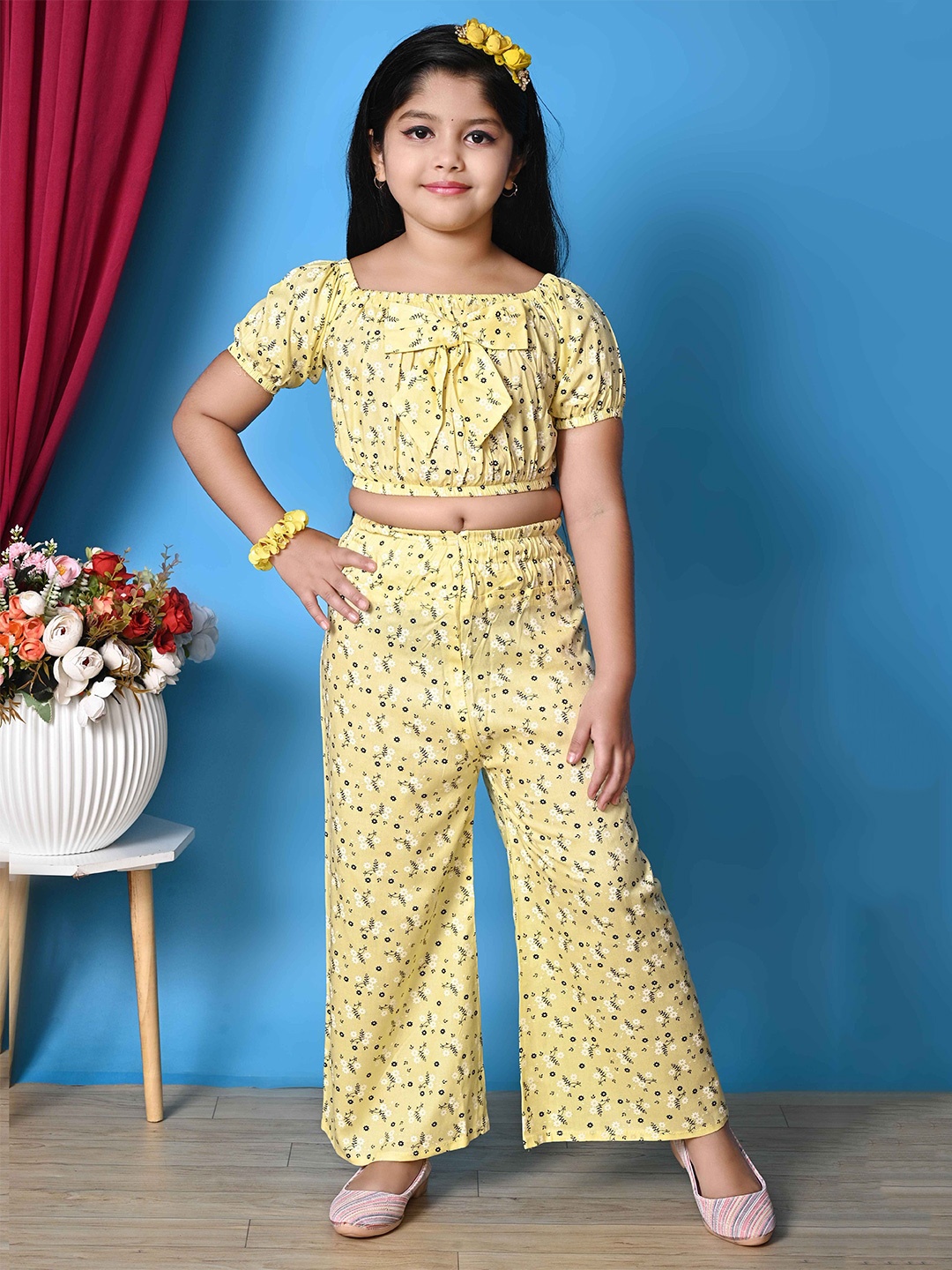 

SK DALIA DRESSES Girls Floral Printed Top With Palazzos Clothing Set, Yellow