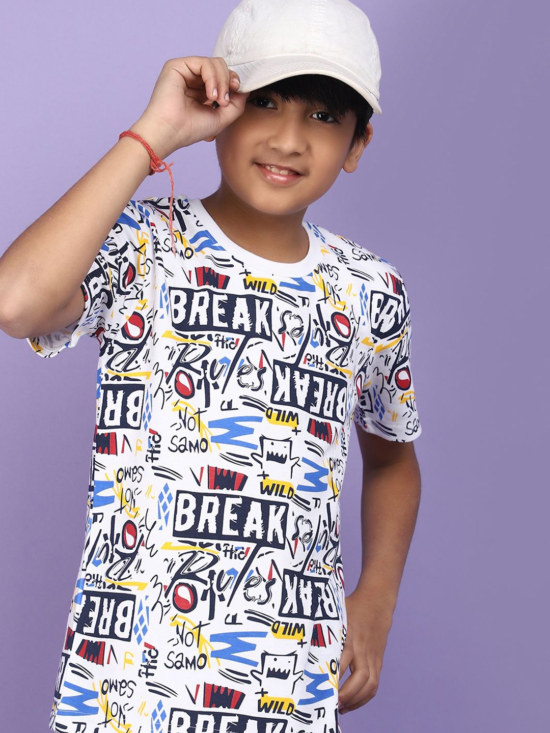 

V-Mart Boys Quirky Printed Pure Cotton T-shirt with Shorts, White