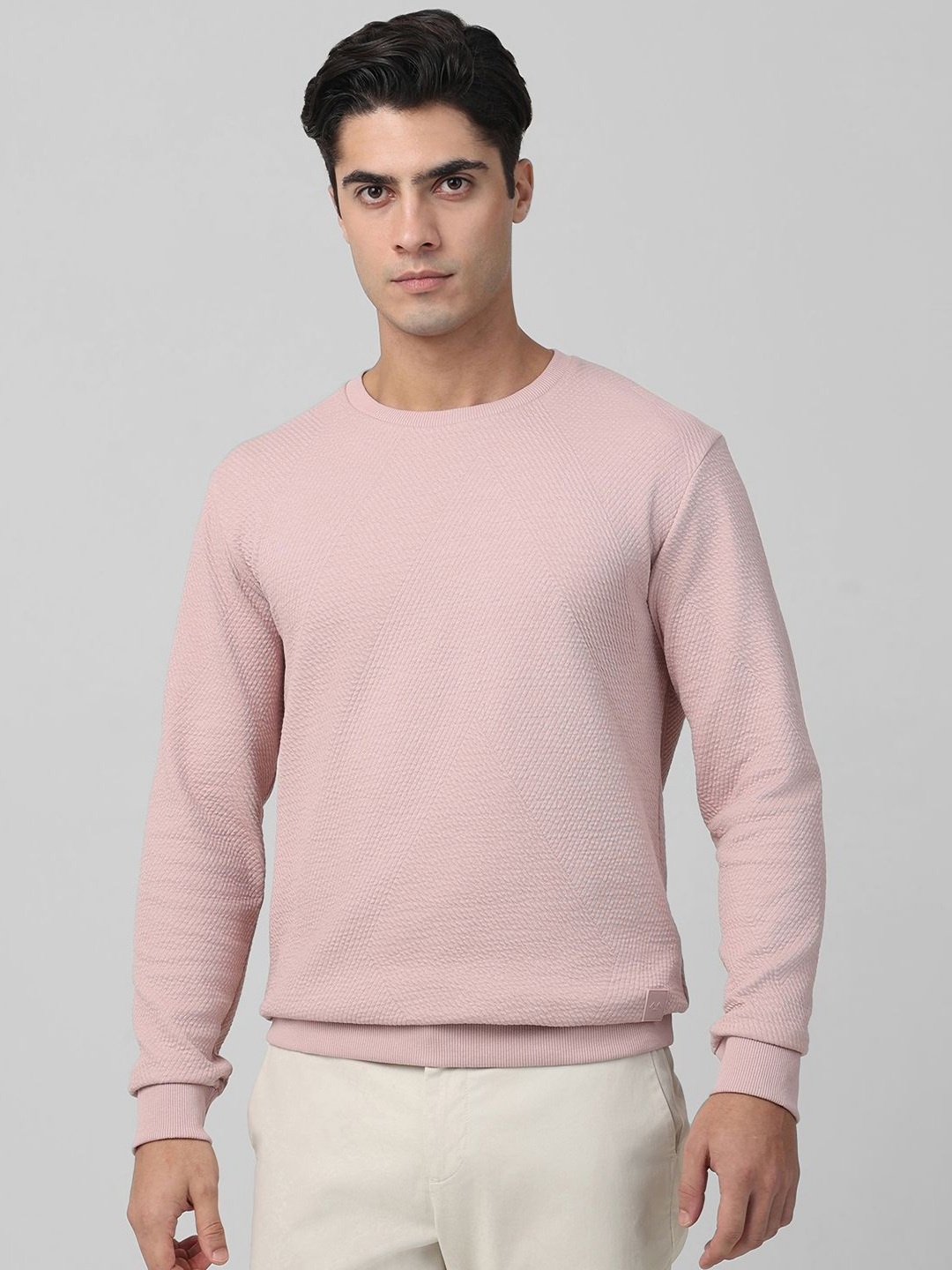 

Mufti Men Self Design Slim Fit Sweatshirt, Pink