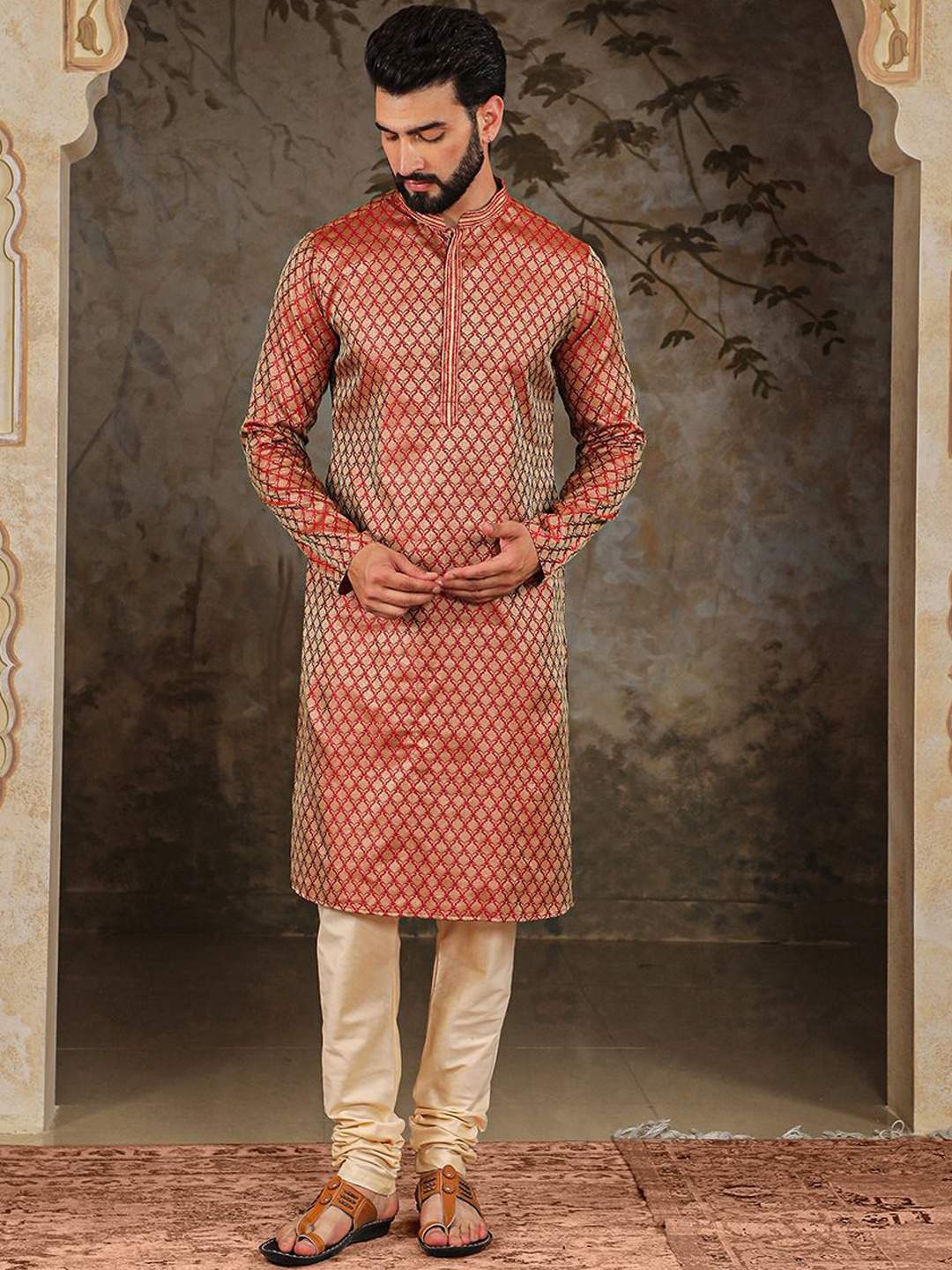 

HOUSE OF DEYANN Floral Woven Design Jacquard Straight Kurta With Churidar, Red