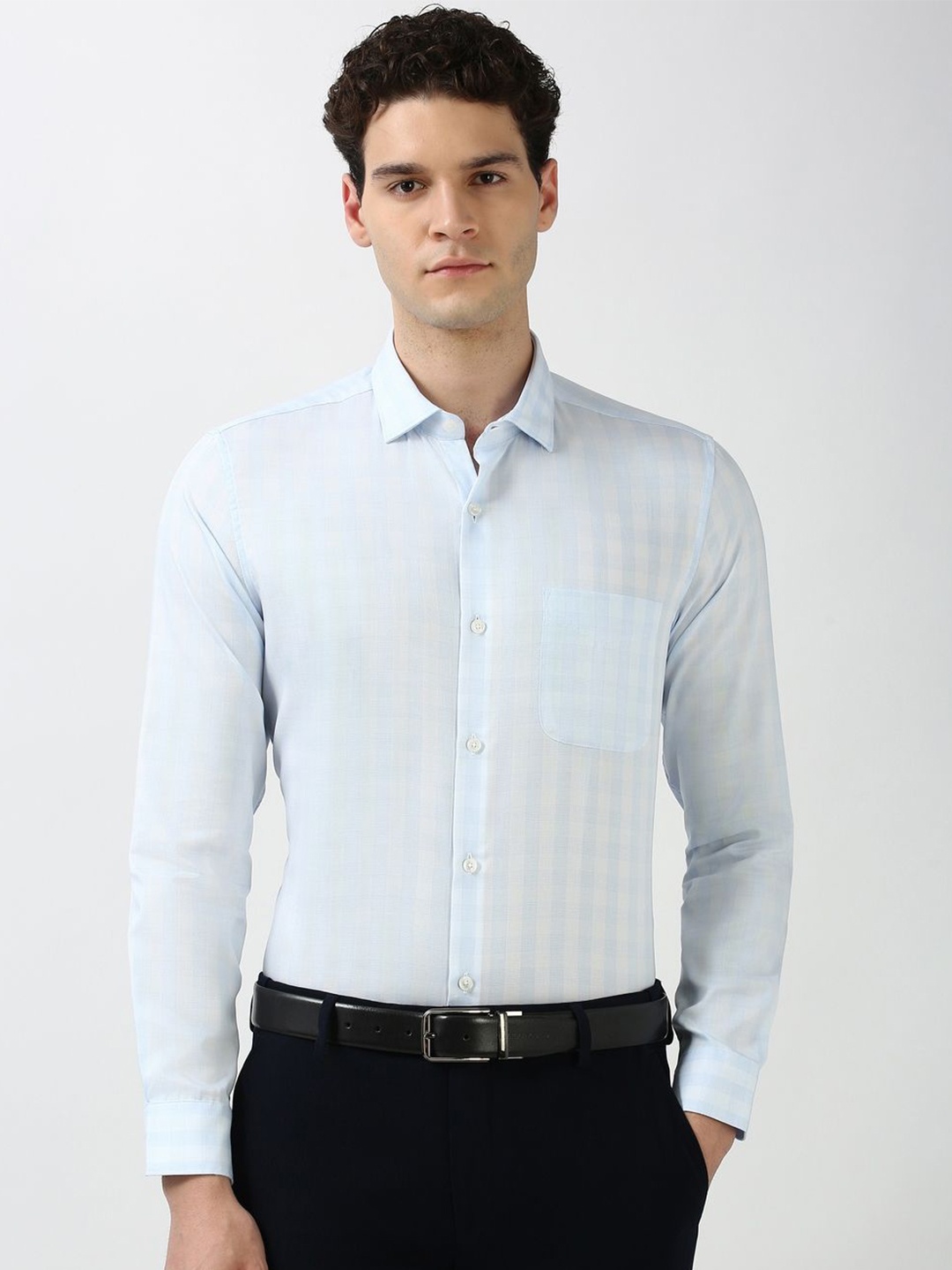 

Peter England Elite Men Spread Collar Gingham Checked Cotton Slim Fit Formal Shirt, Blue