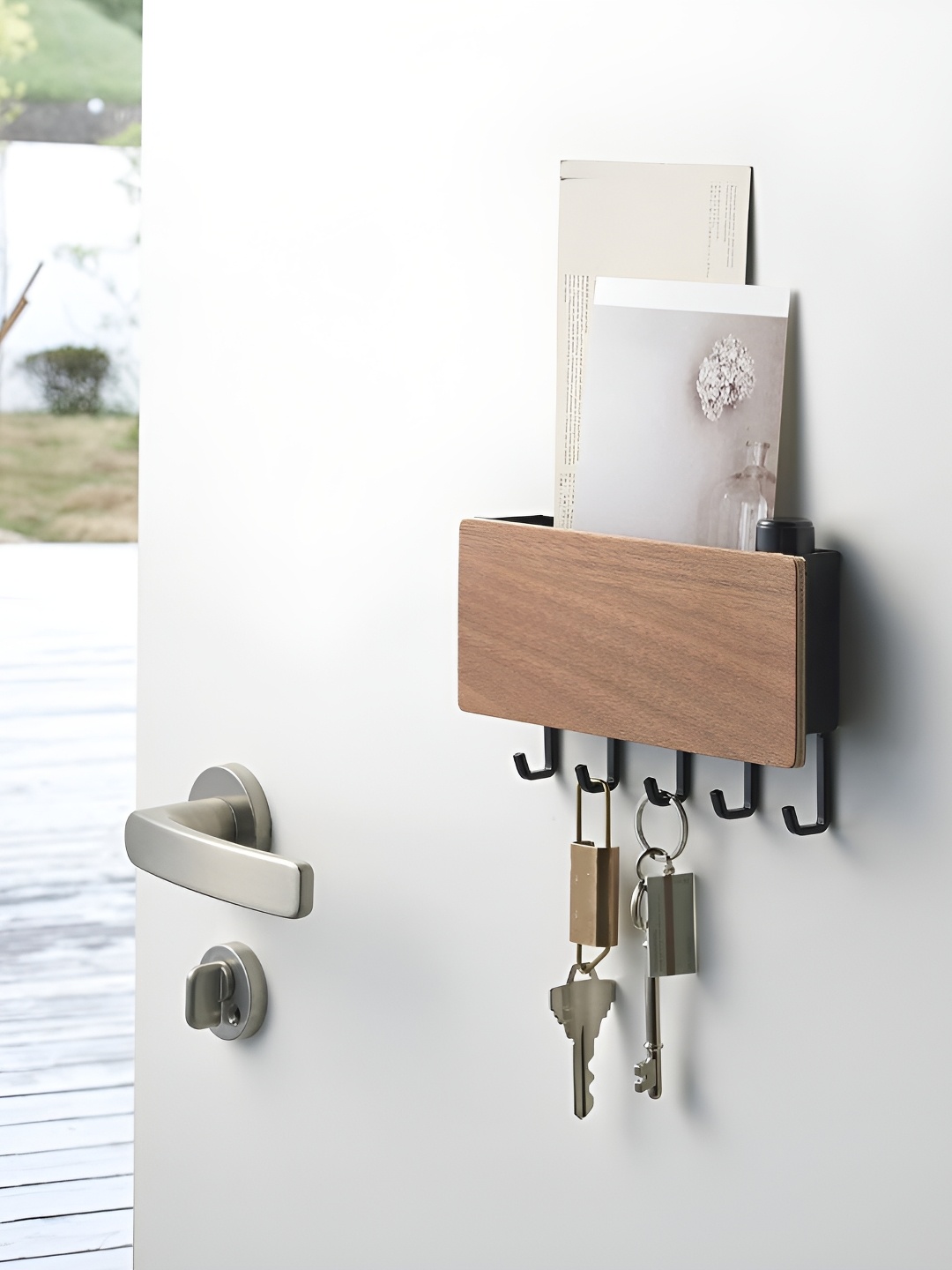 

Arhat Organizers Brown & Black Wooden 4 to 6 Hooks Key Holder