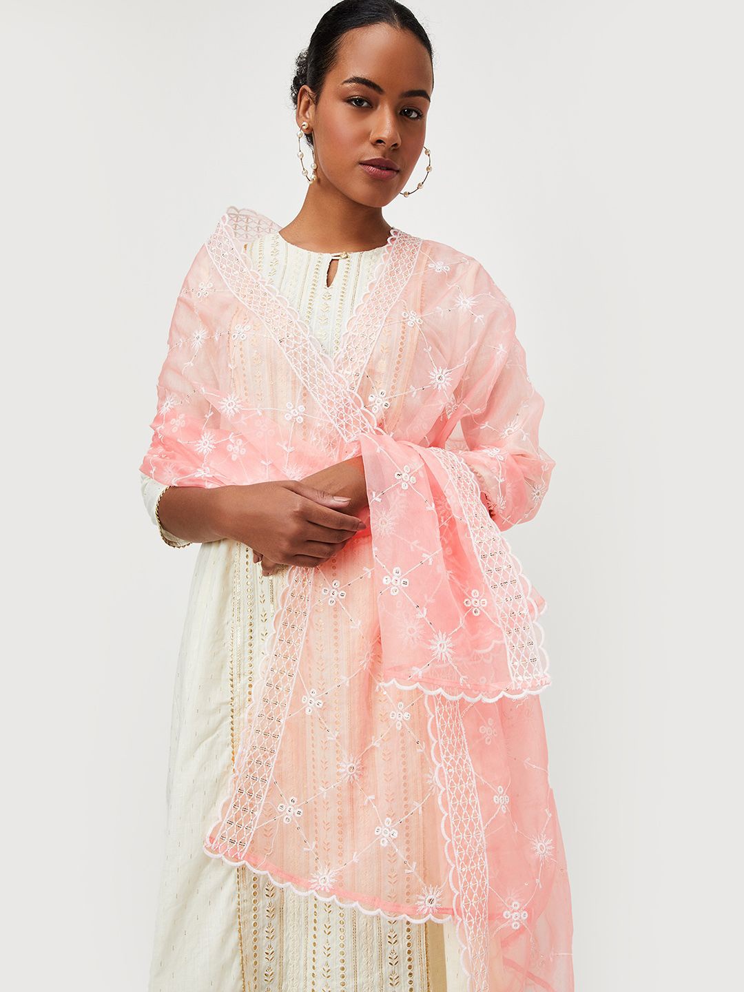 

max Floral Embroidered Dupatta, Pink