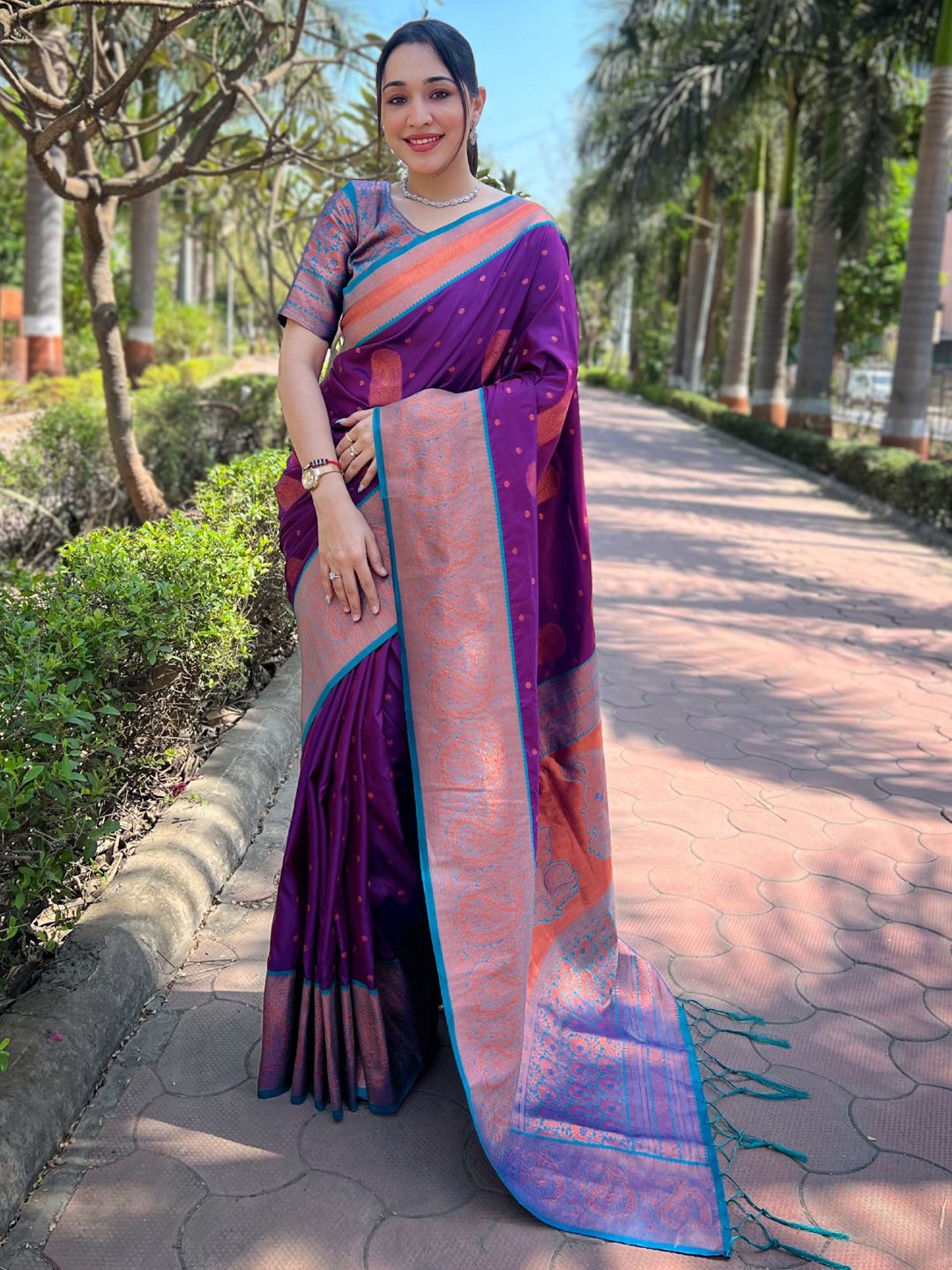 

Mitera Paisley Woven Design Banarasi Saree, Purple