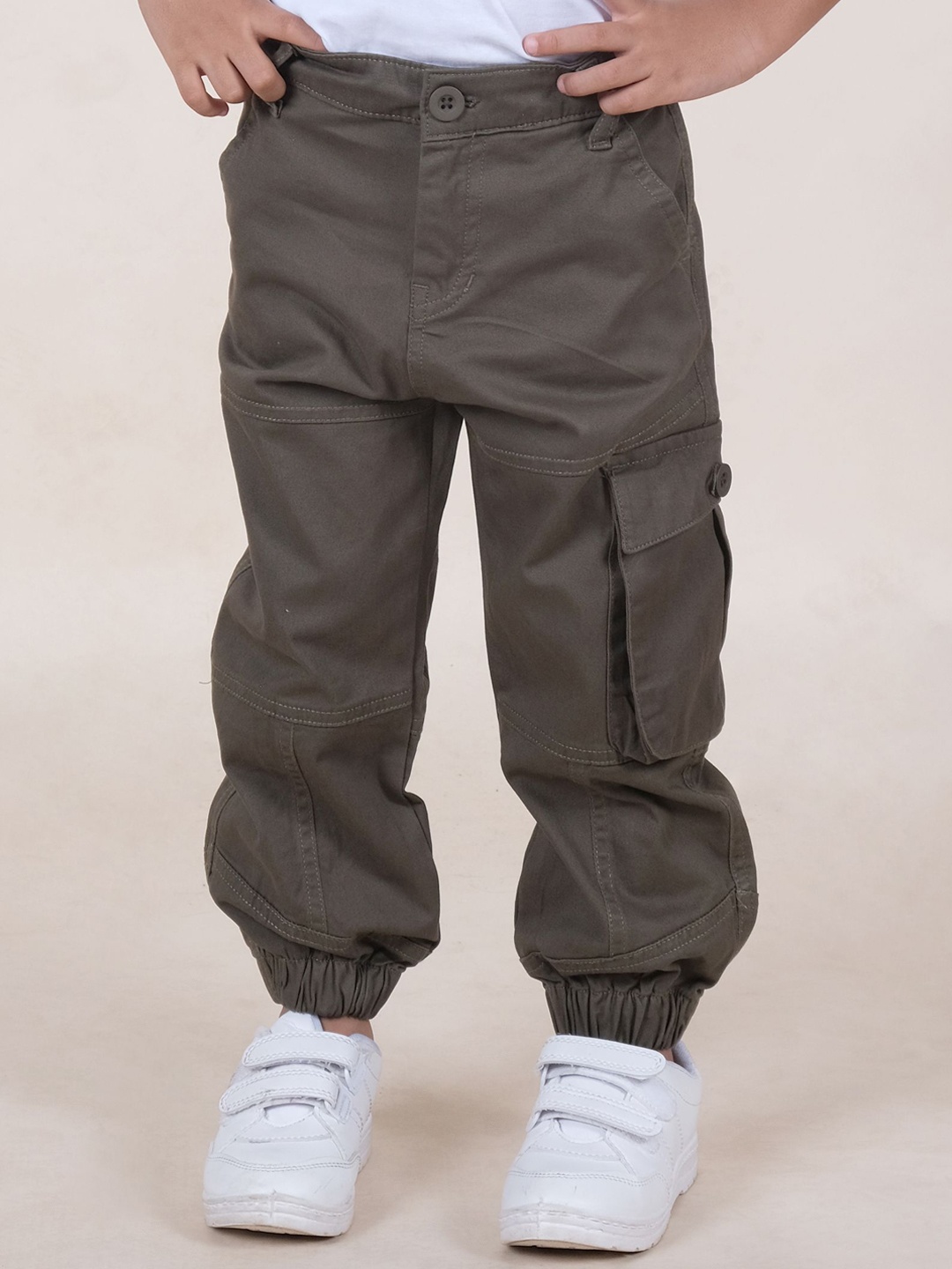 

KiddoPanti Boys Solid Cotton Smart Cargos Trousers, Khaki