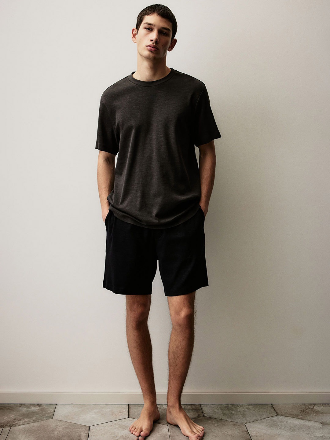 

H&M T-shirt & Shorts Night Suits, Brown