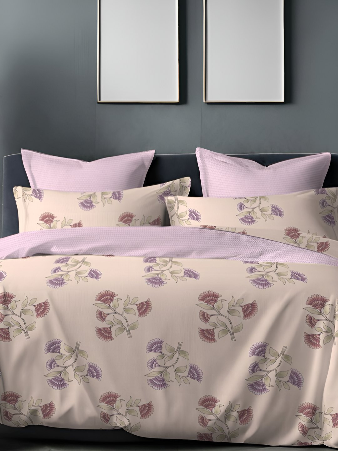 

Sleeping Owls- because your sleep matters Peach-Coloured & Green Floral 144 TC Queen Bedsheet with 2 Pillow