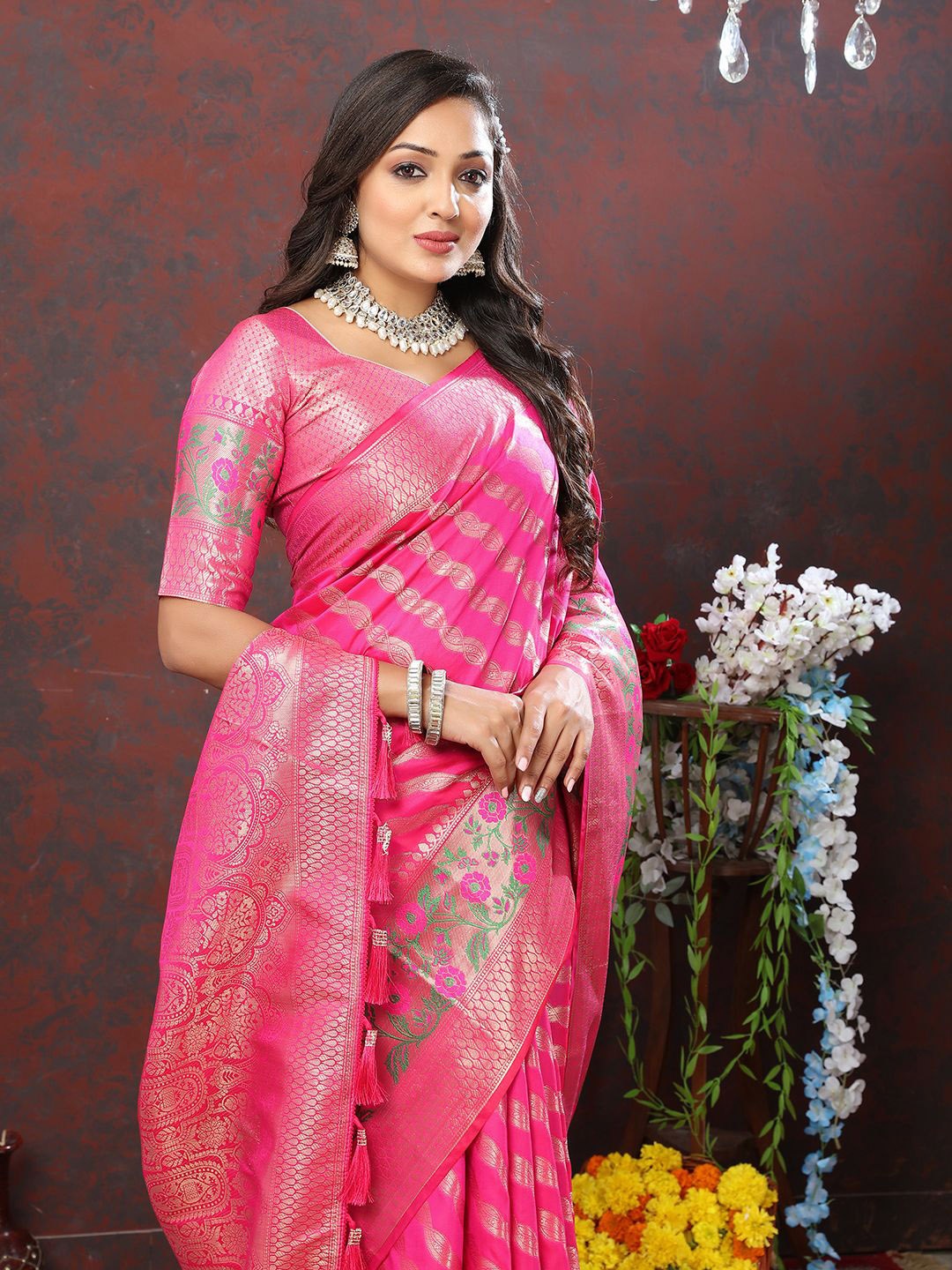 

NIWAA Woven Design Zari Pure Silk Kanjeevaram Saree, Pink