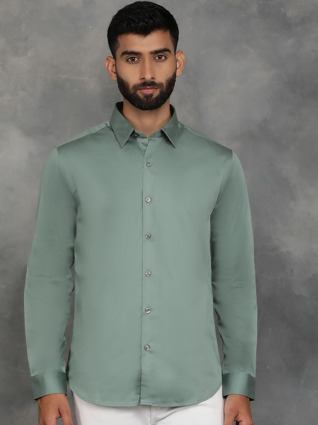 

Greenfibre Men Spread Collar Solid Cotton Slim Fit Casual Shirt, Green