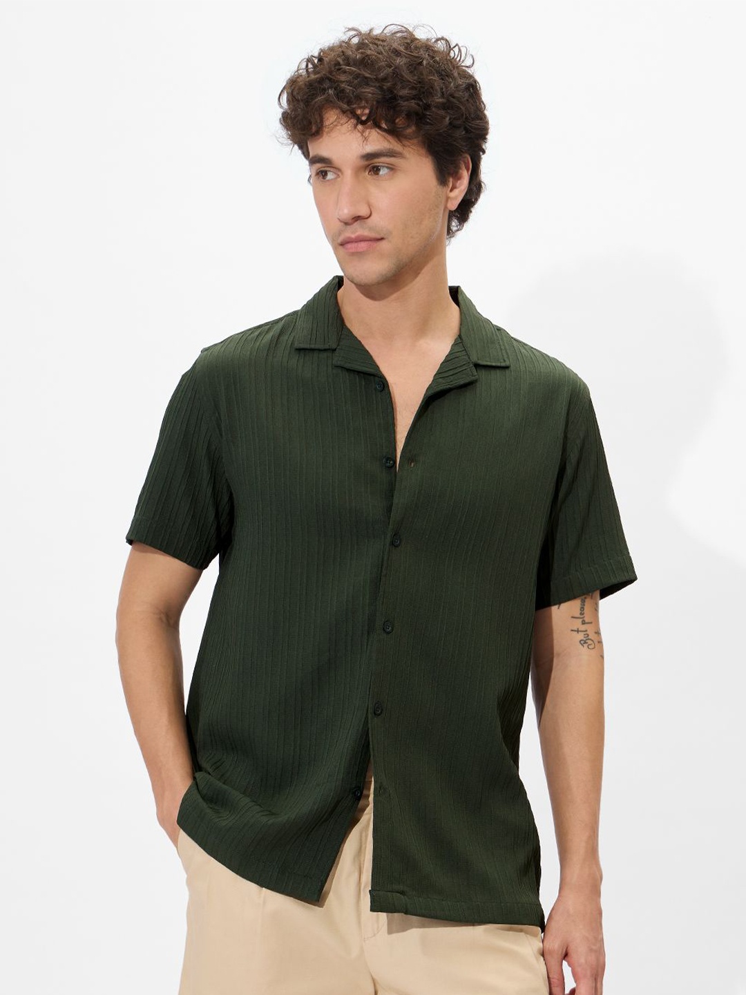 

The Souled Store Men Cuban Collar Textured Casual Shirt, Green