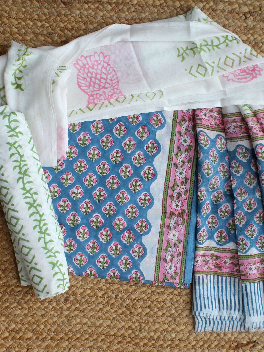 

Weaves of Tradition Floral Printed Pure Cotton Unstitched Dress Material, Blue