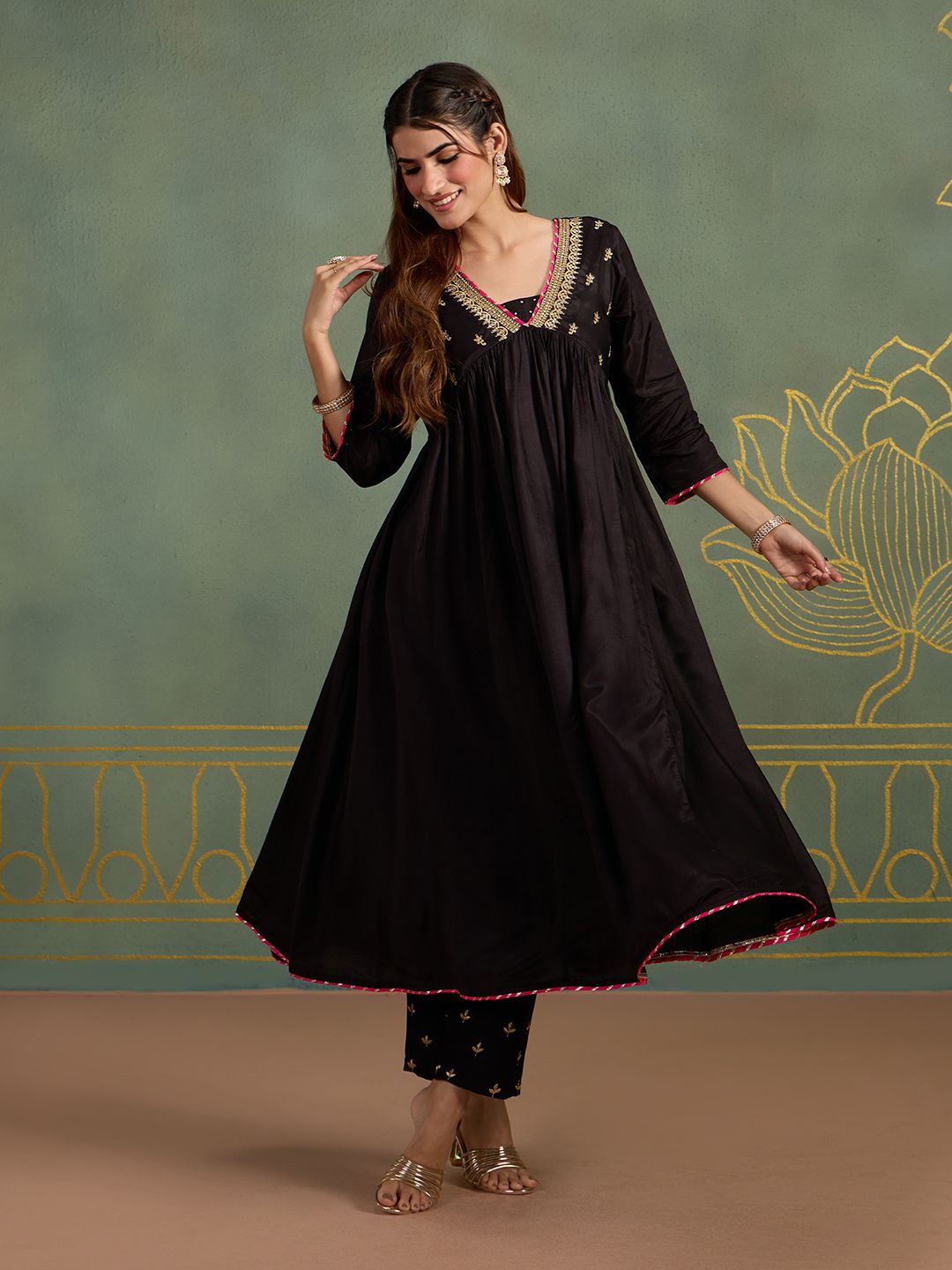 

Likha Women Floral Embroidered Thread Work Anarkali Kurta, Black