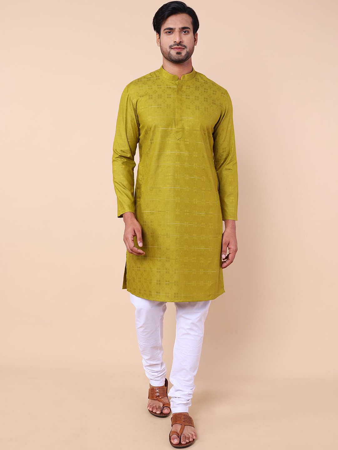 

NAMASKAR Checked Printed Mandarin Collar Straight Kurta, Green