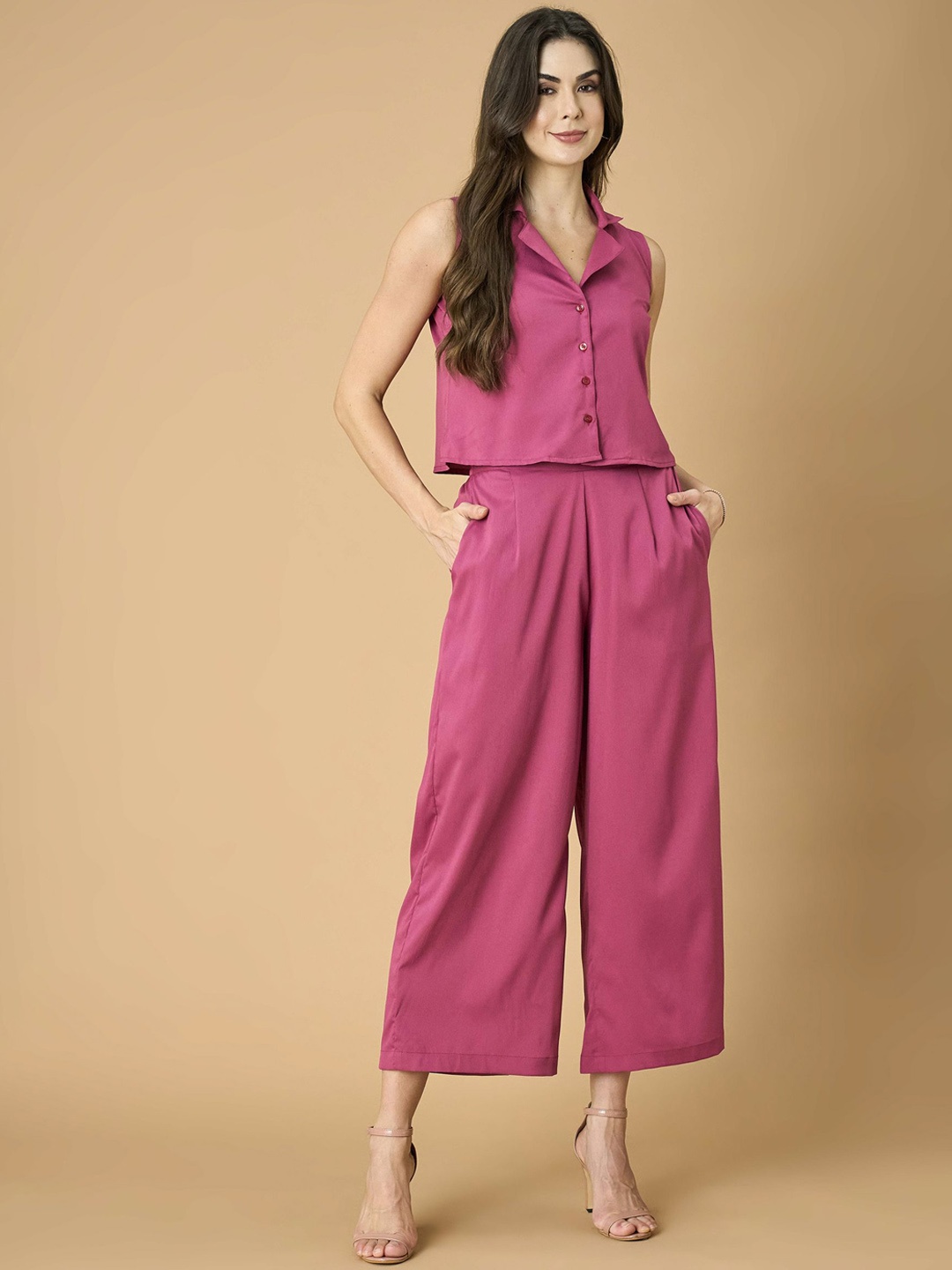 

Murcia Self Design Notched Lapel Collar Sleeveless Shirt With Trouser, Burgundy