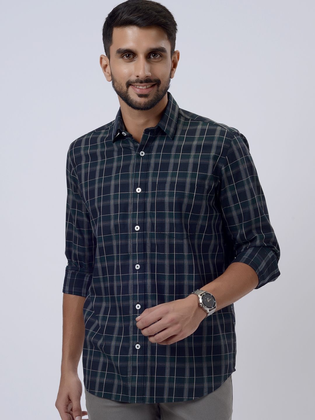 

JADE BLUE Men Spread Collar Tartan Checked Cotton Casual Shirt, Navy blue