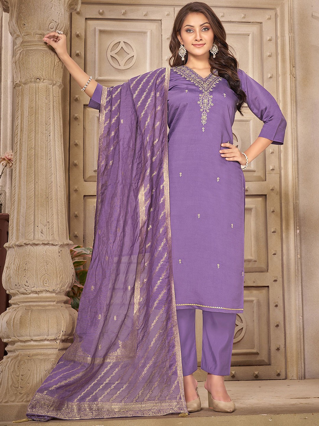 

ROZLAND Ethnic Motifs Embroidered Sequinned Chanderi Silk Kurta With Trouser & Dupatta, Purple